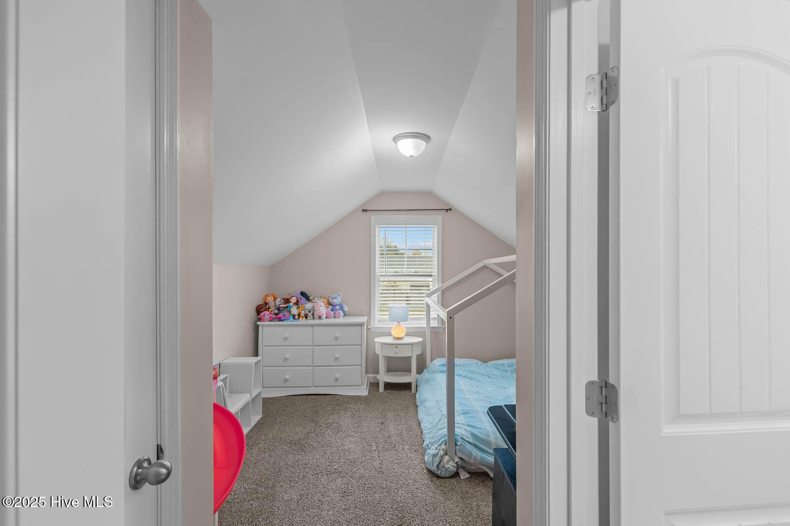 100541286 | Photo 33