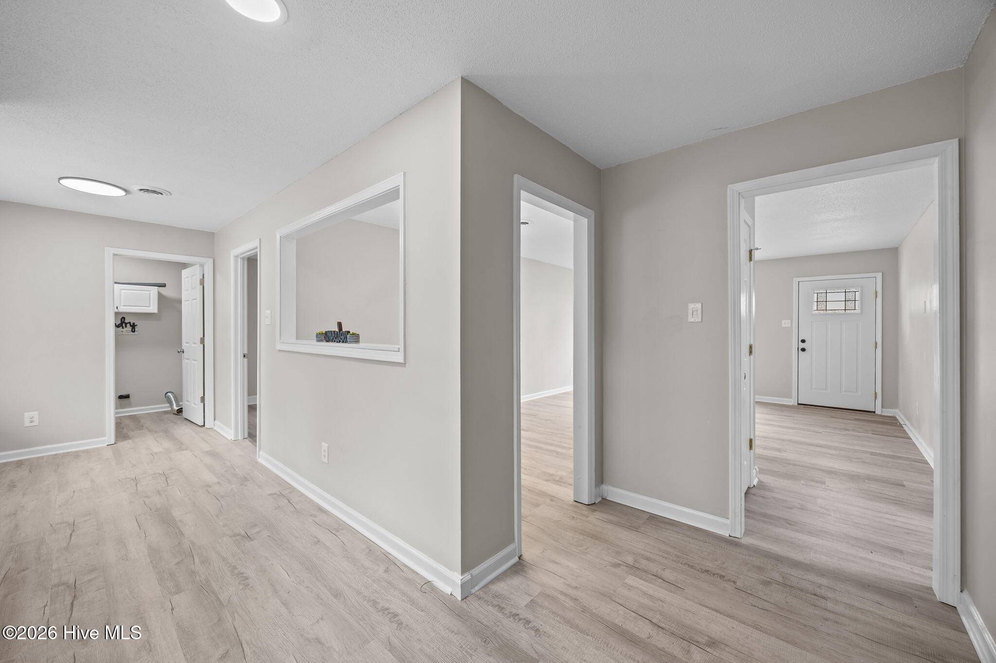 100552306 | Photo 12