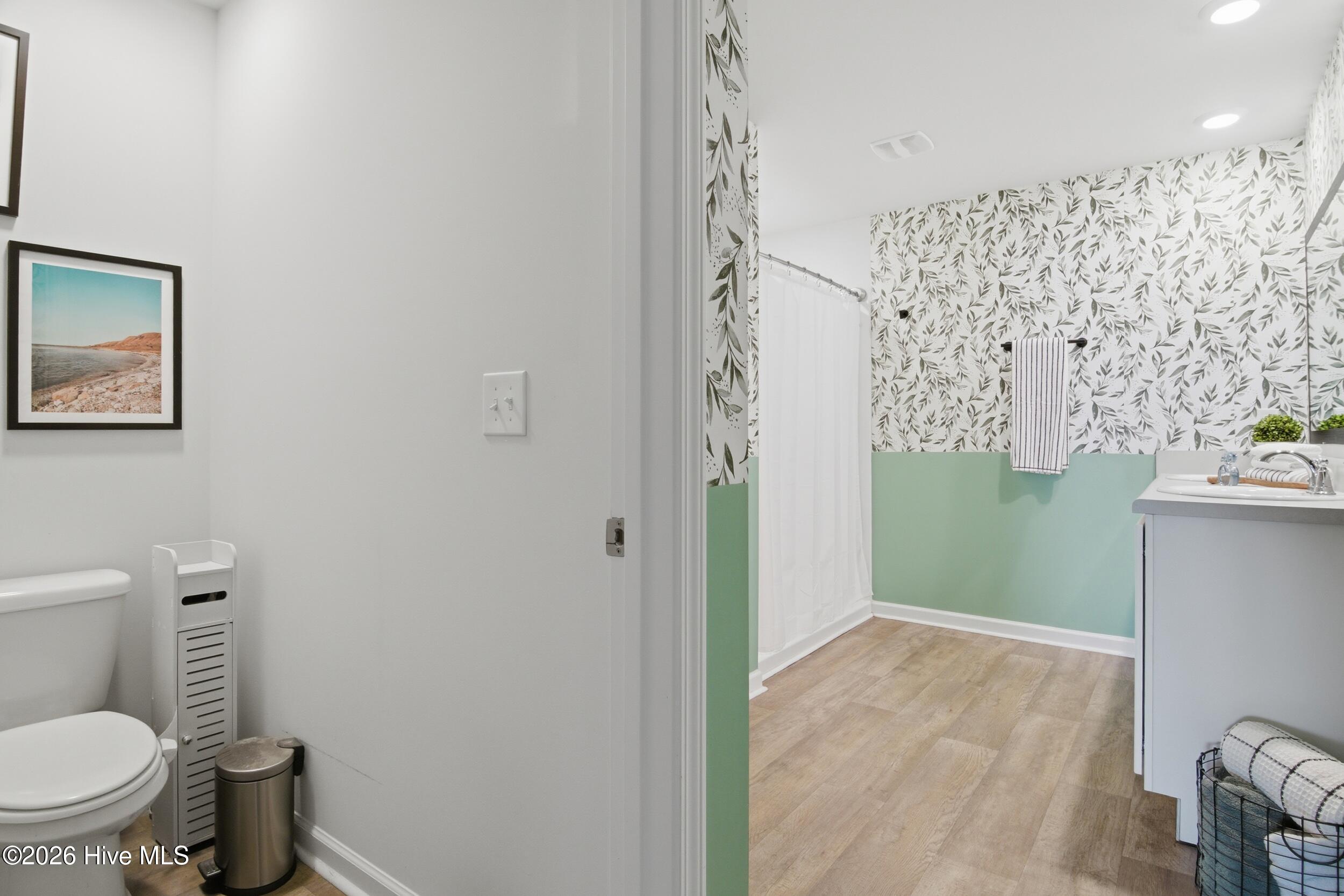 100556501 | Photo 25