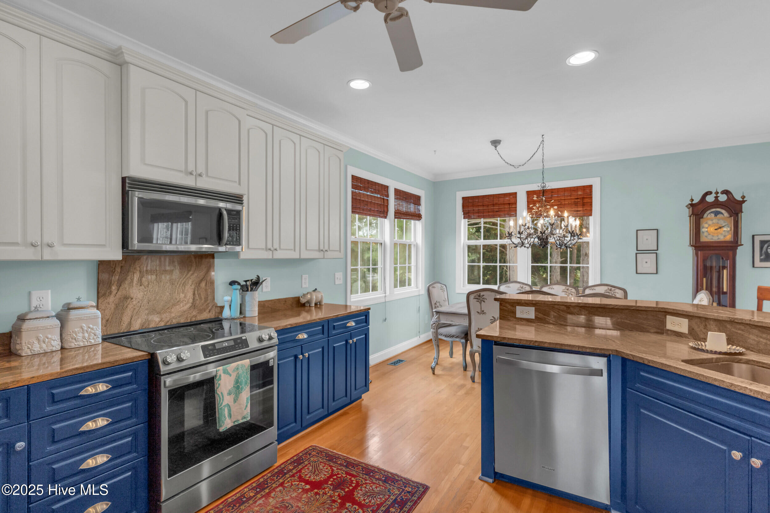 927 Carolina Sands Drive, Carolina Beach, NC 28428 – photo 10: 14_927 carolina sands dr-00014
