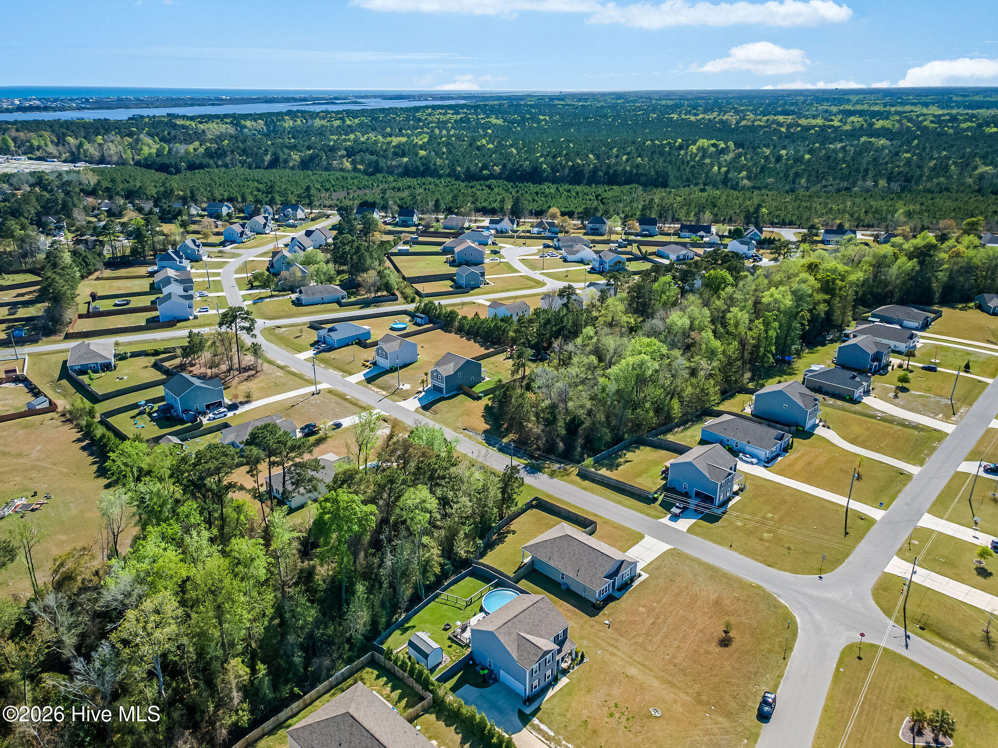 100562701 | Photo 60