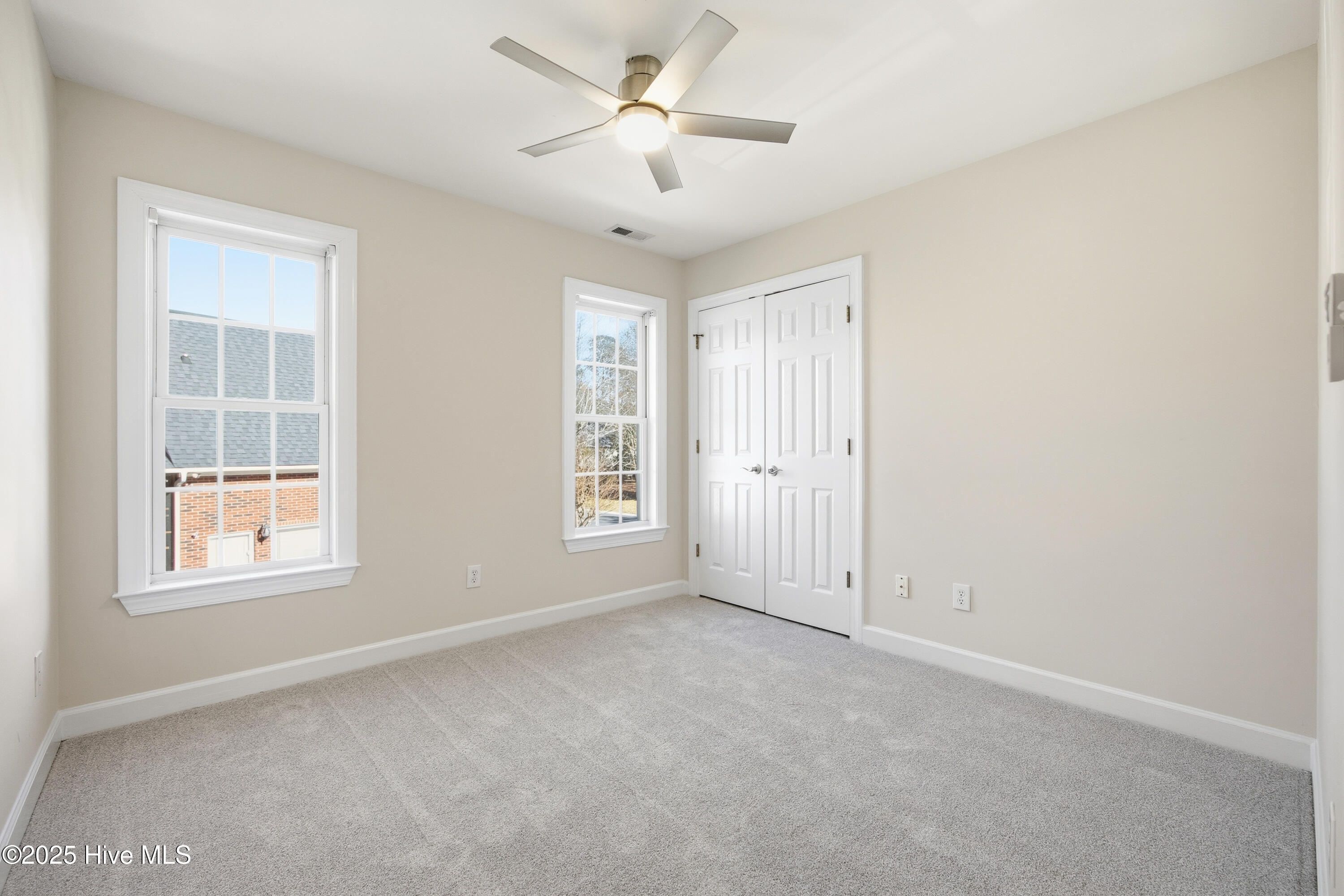 100545806 | Photo 33