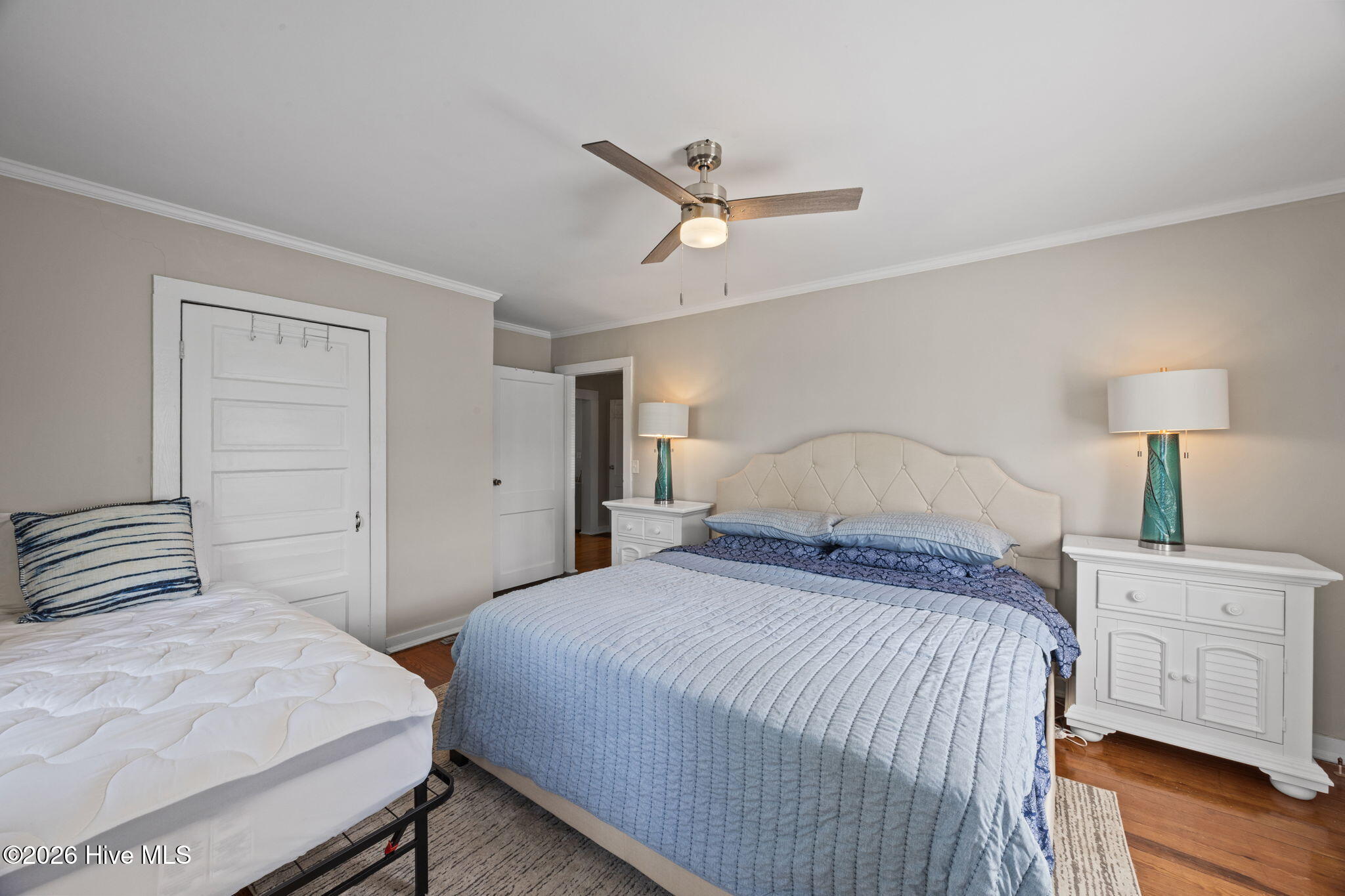 1103 Broad Street Ext,Oriental