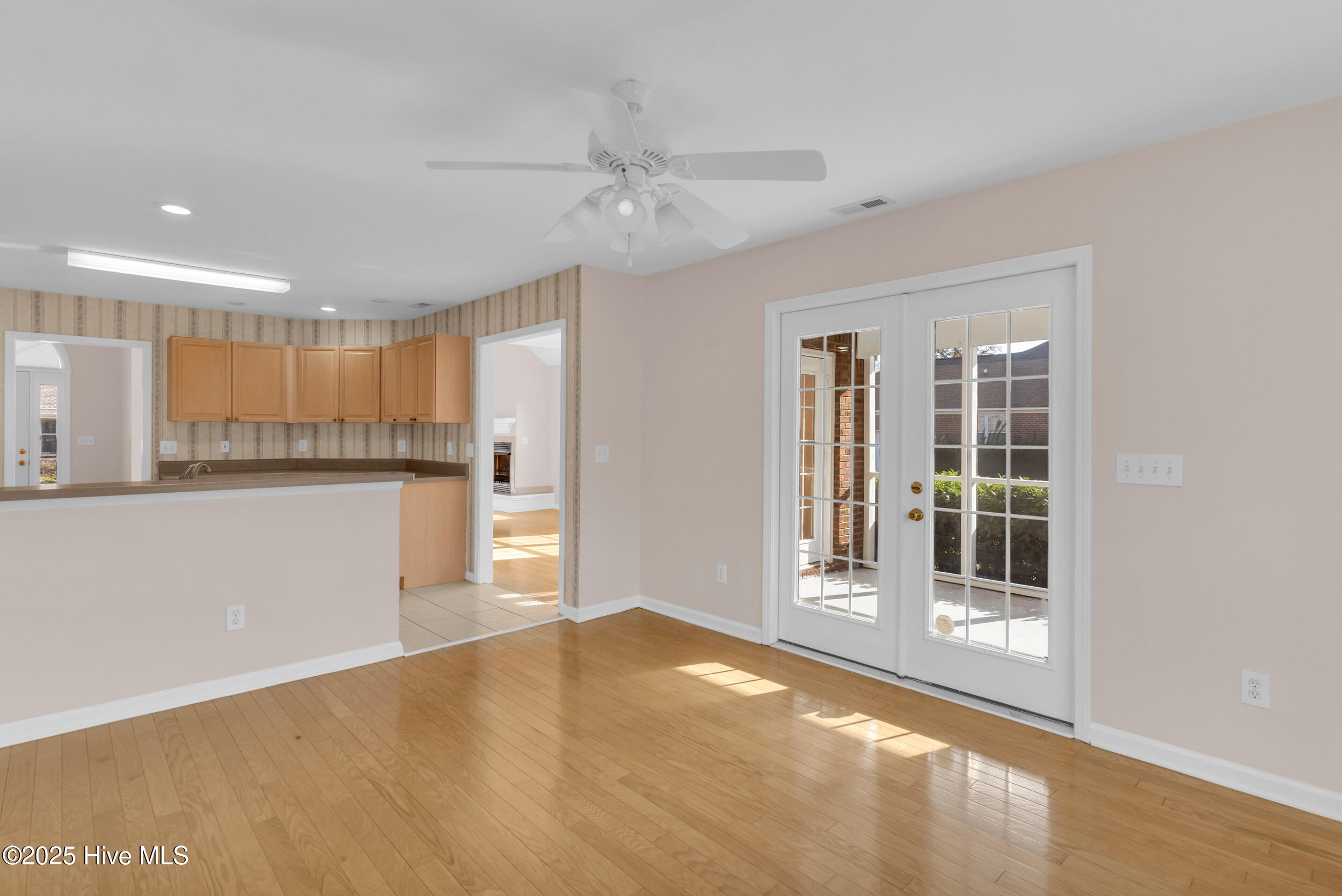 100540480 | Photo 20