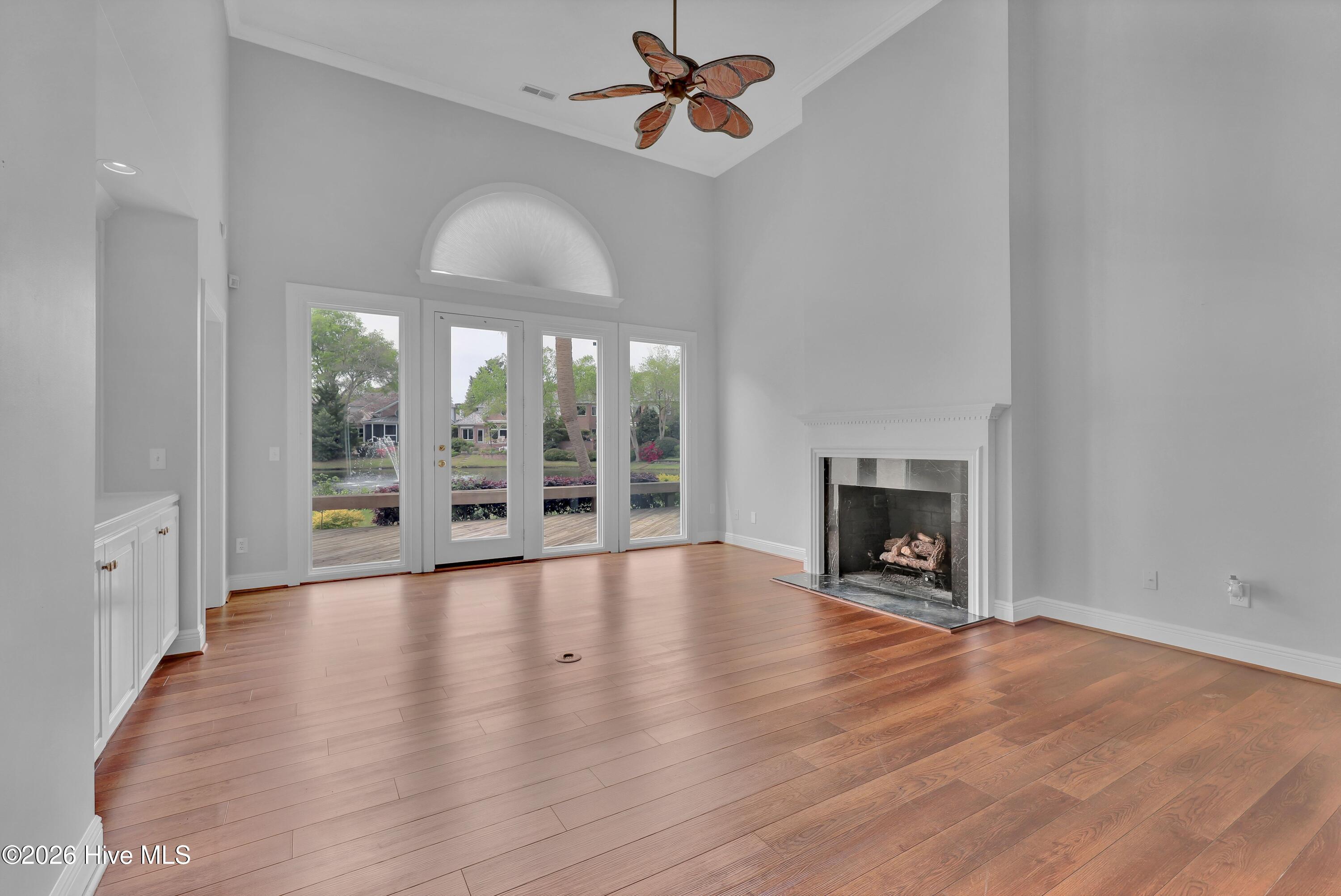 100566096 | Photo 12