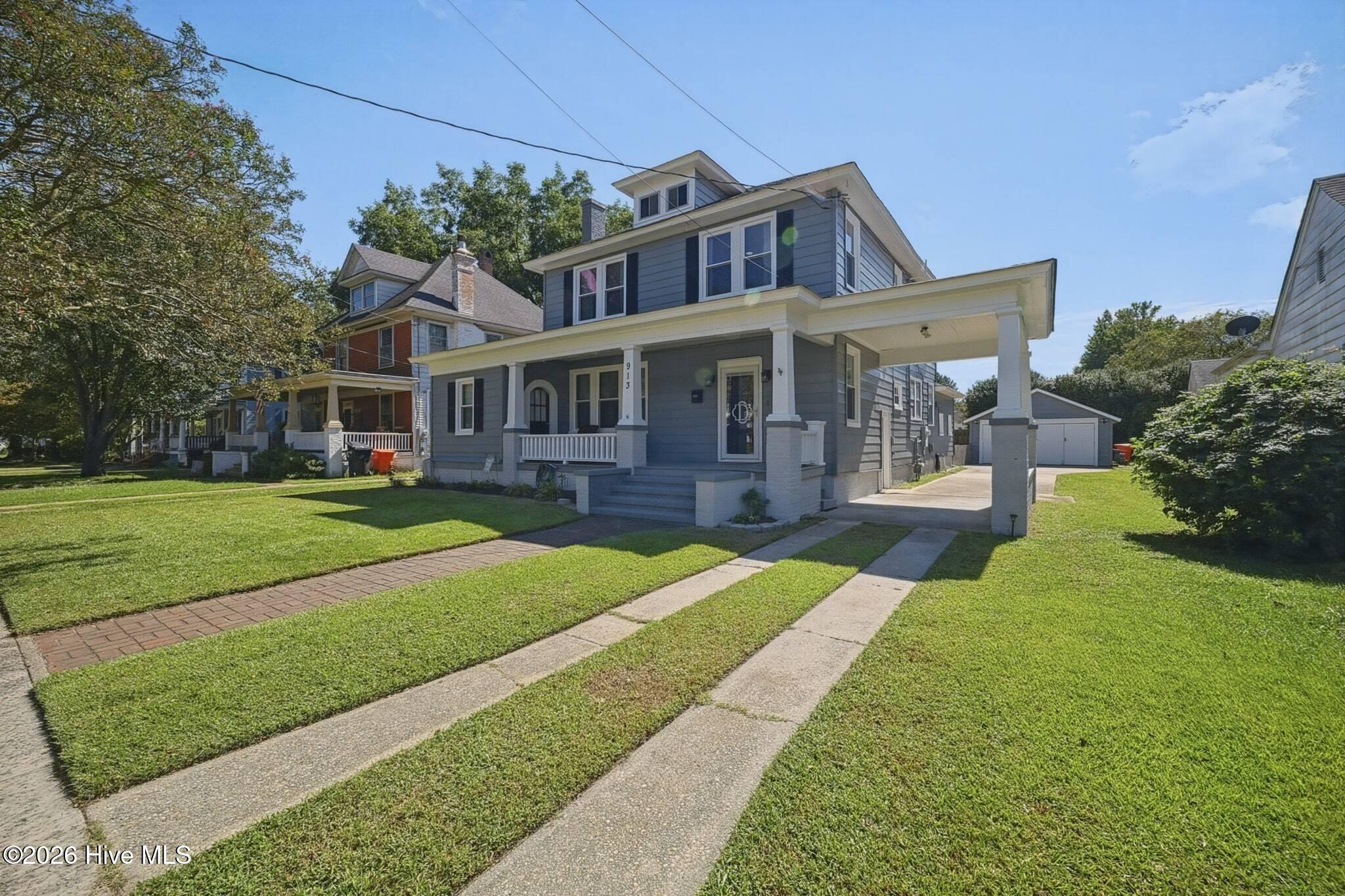 Photo 2 of Single family home for sale at 913 W Church St, Elizabeth City, NC 27909 | MLS# 100605710 | Listing updated on 2026-09-29