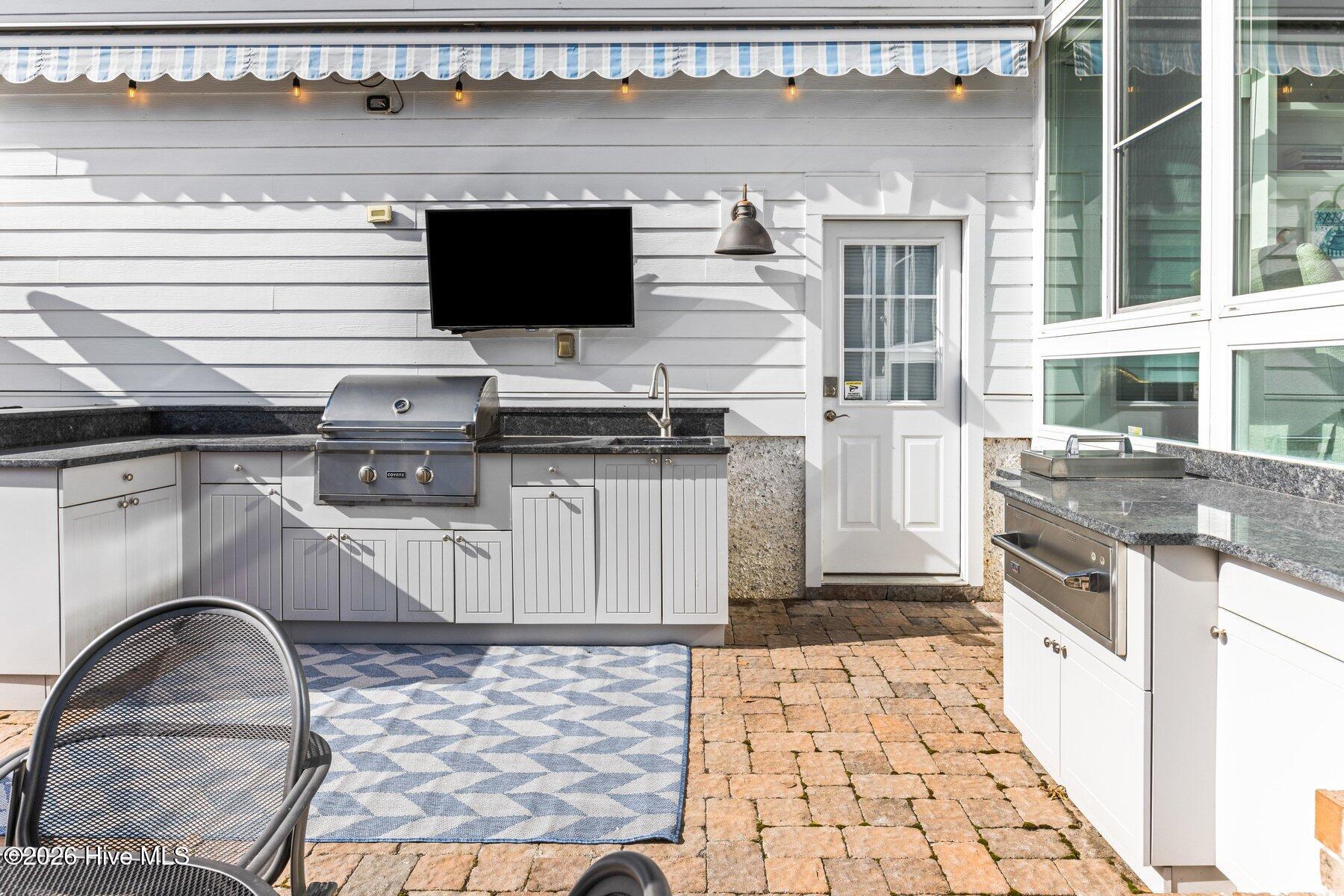 100550538 | Photo 56