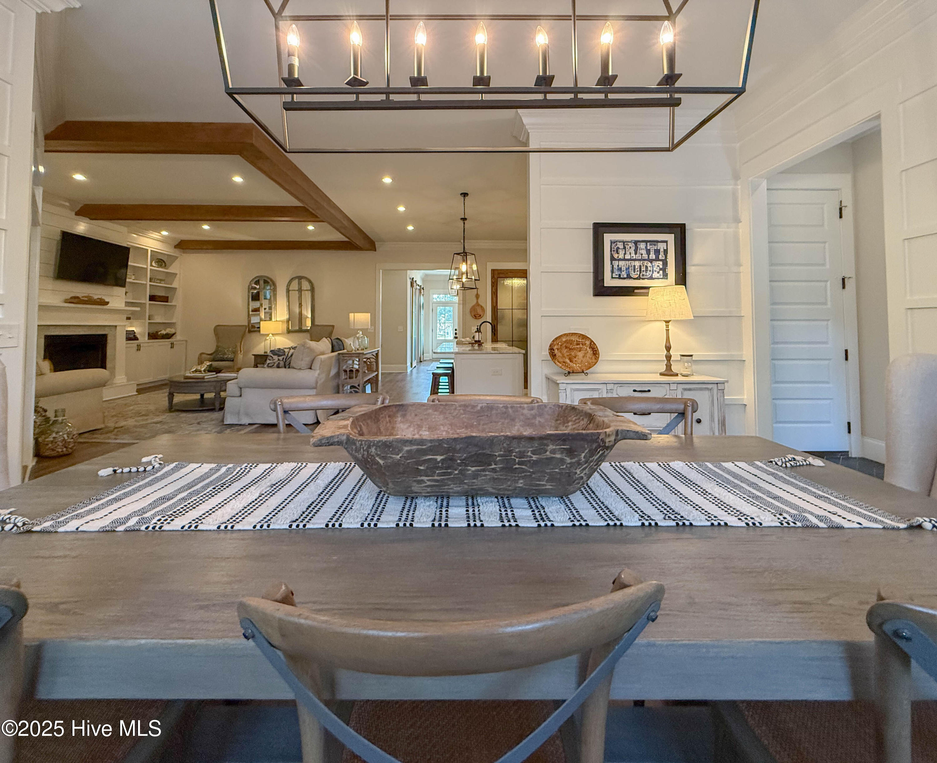 100556308 | Photo 40