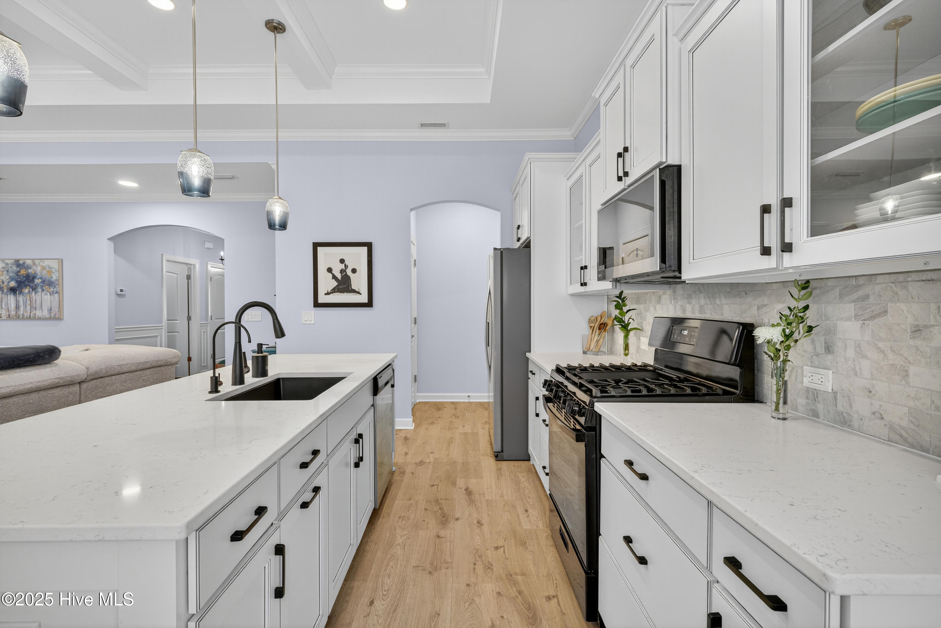 100537739 | Photo 11