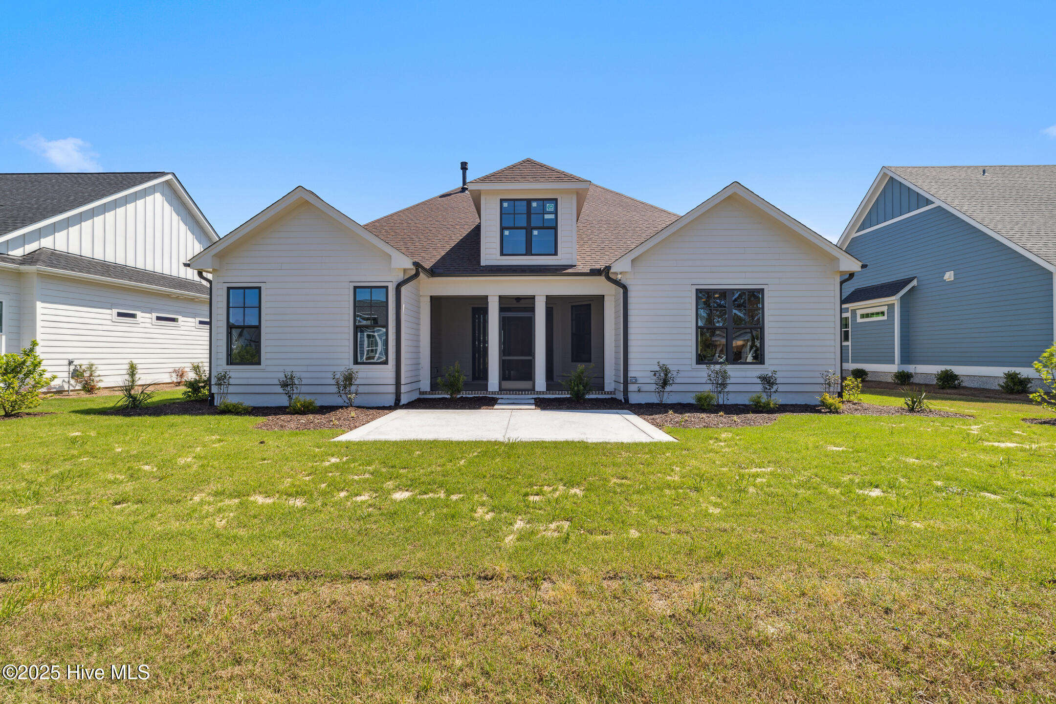 100461244 | Photo 80