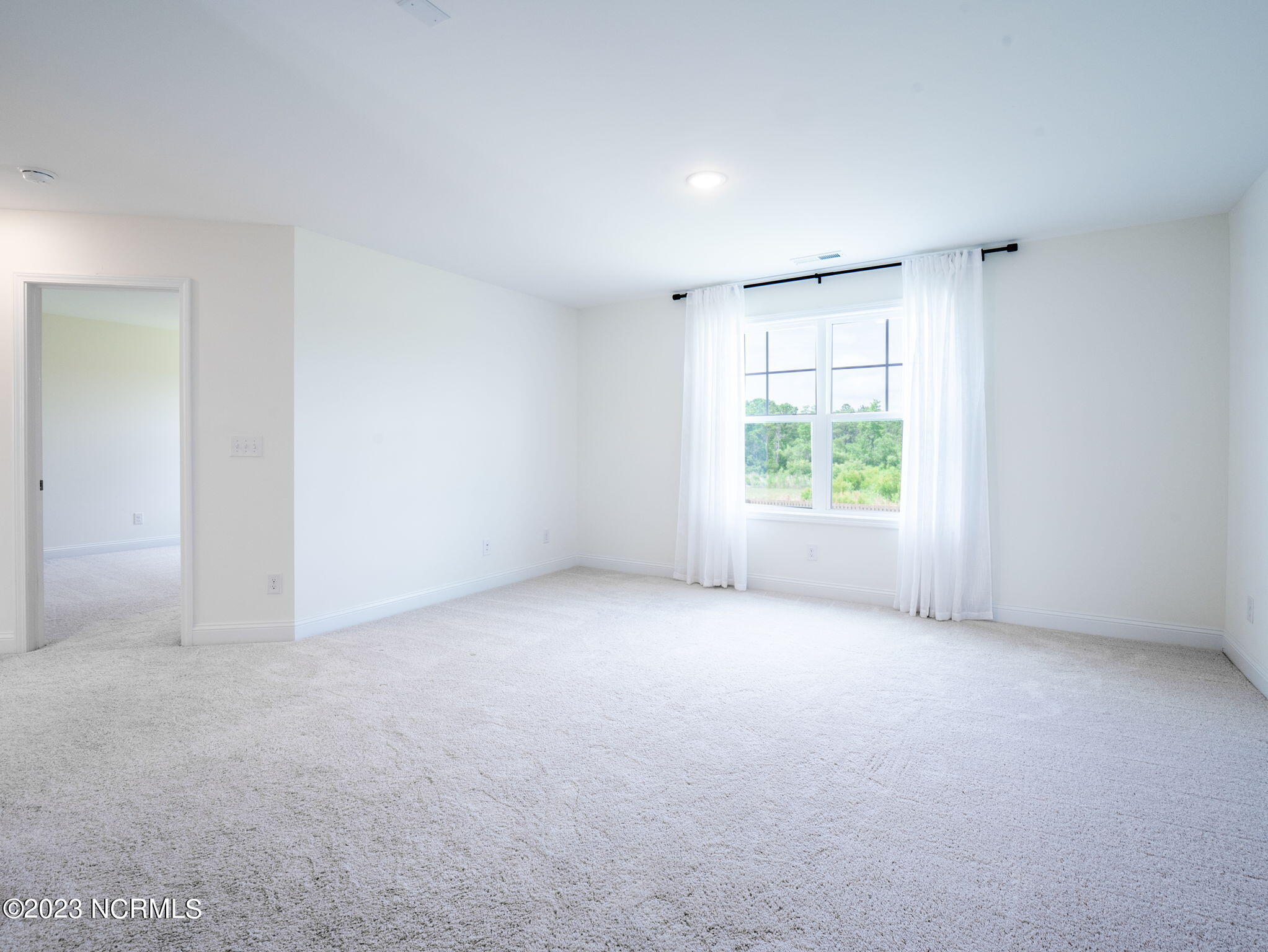 100550664 | Photo 36