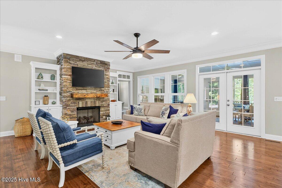 100530604 | Photo 39