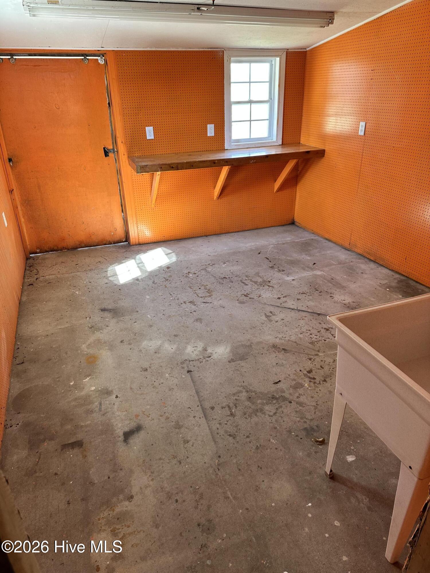 100556909 | Photo 31