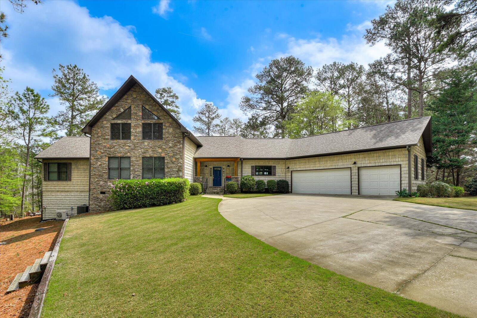 Homes for sale in Mc Cormick, SC | 207 Rosewood Lane, Mc Cormick, SC 29835 | MLS# 540268