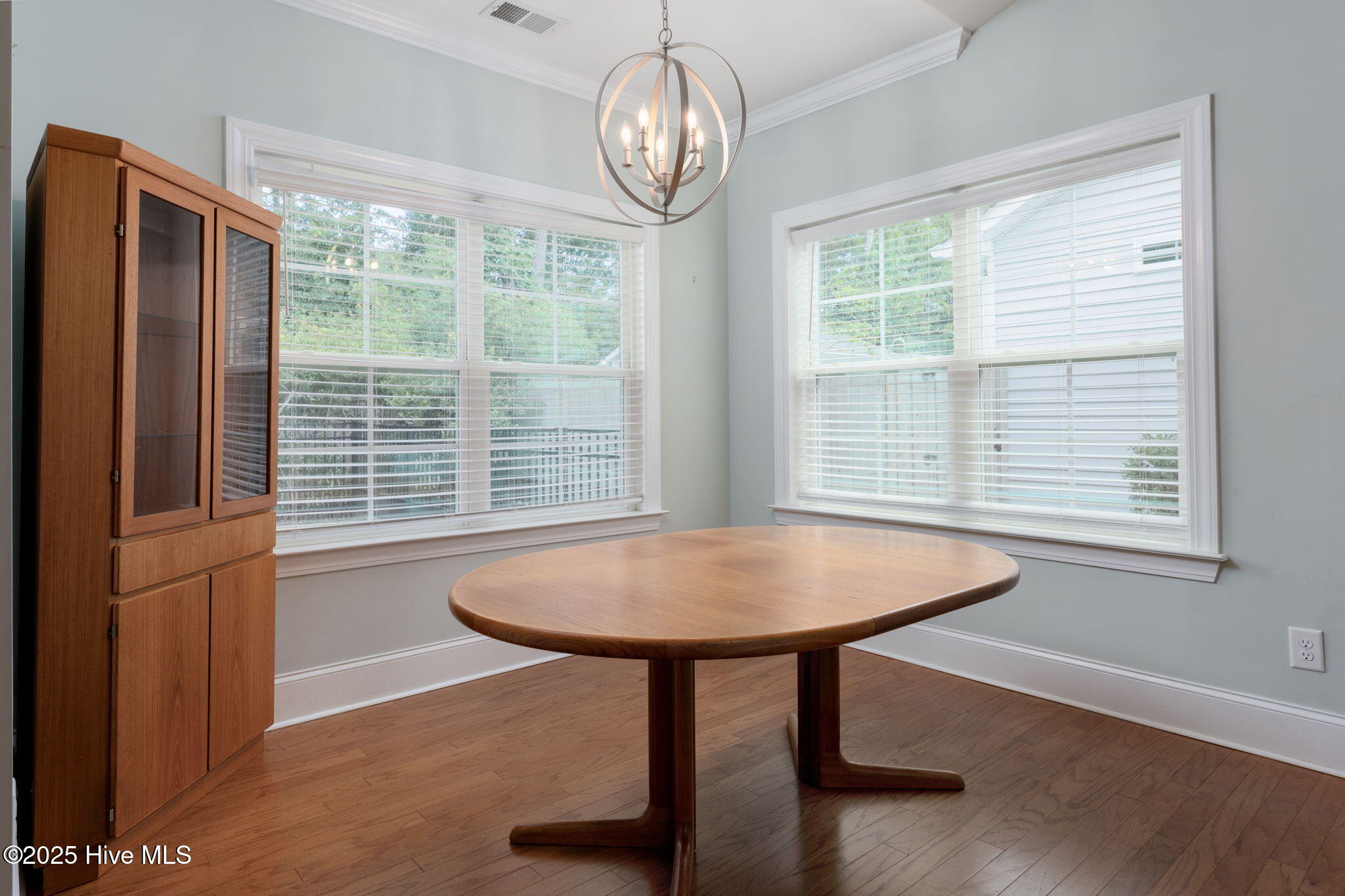 100530499 | Photo 13