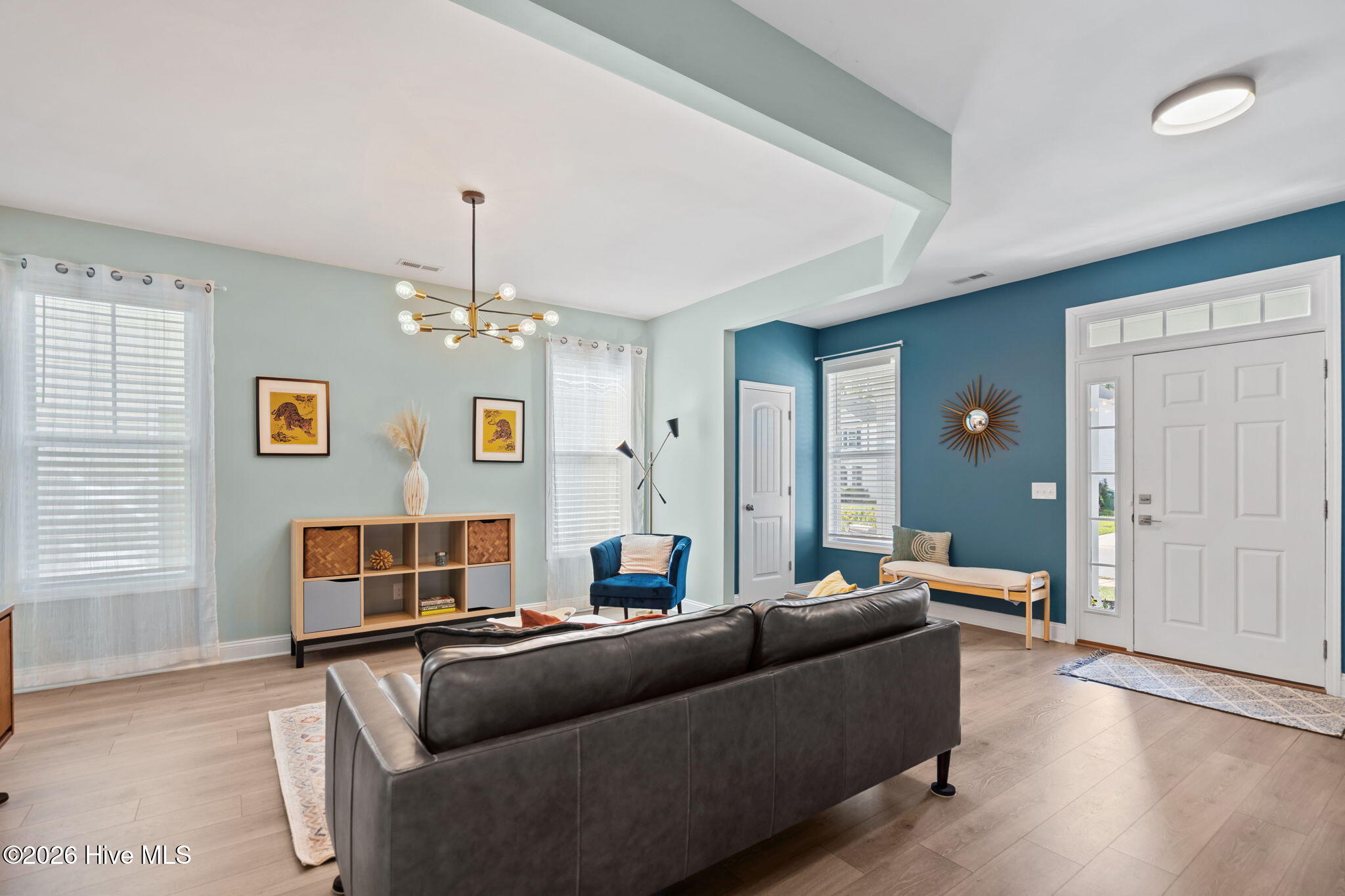 100562615 | Photo 20