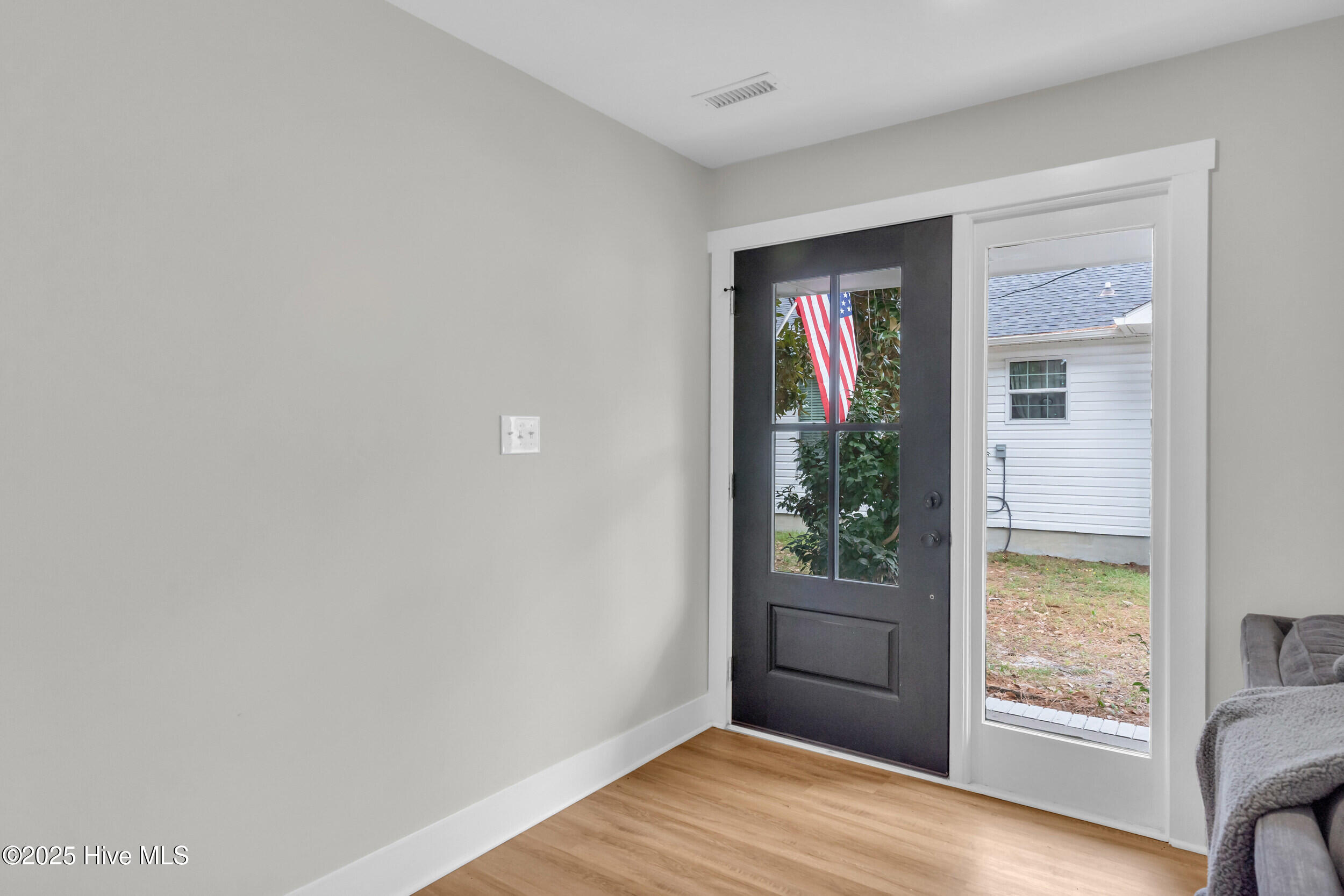 7_6046 shiloh dr-0007