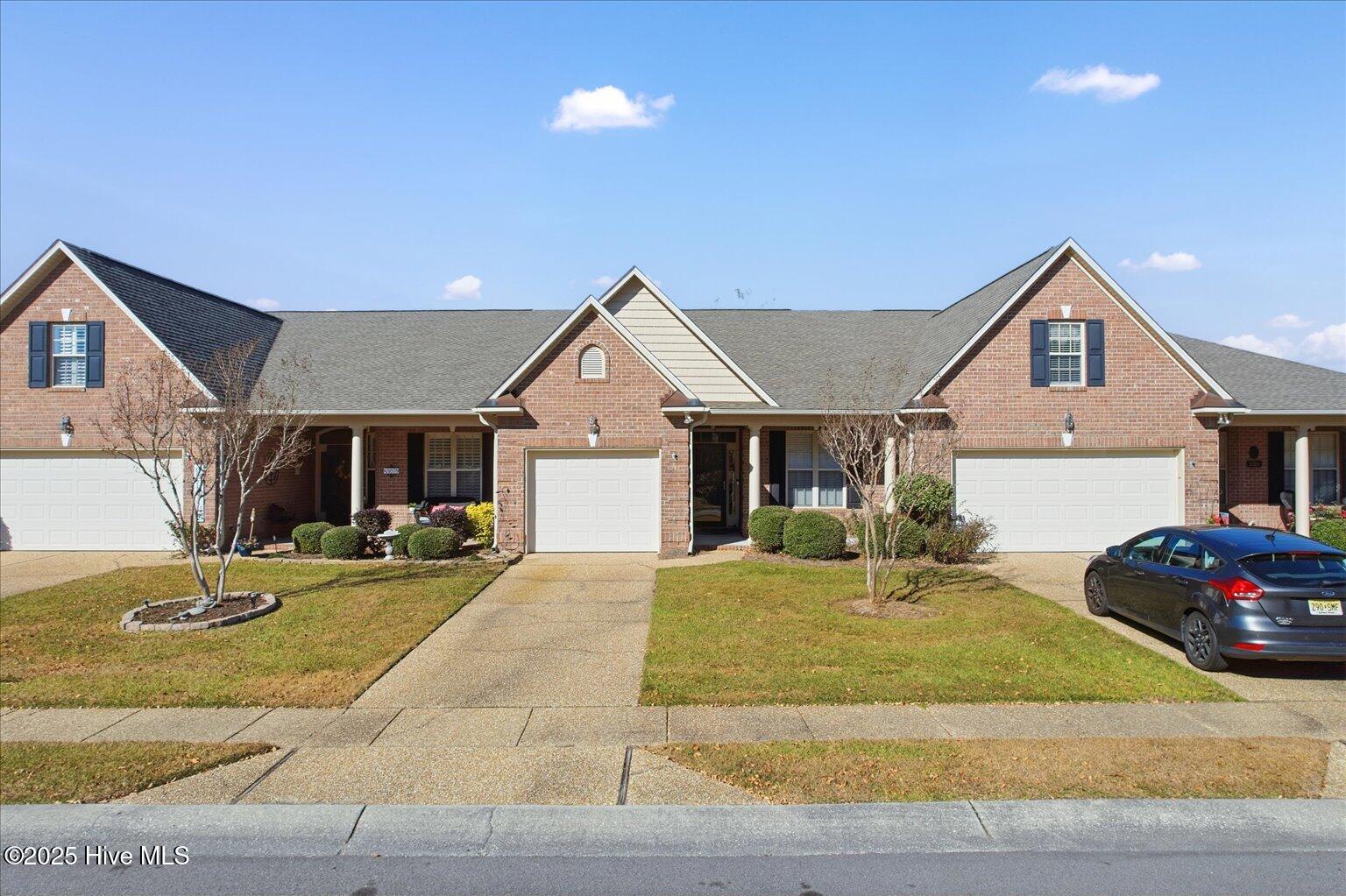 100543356 | Photo 30