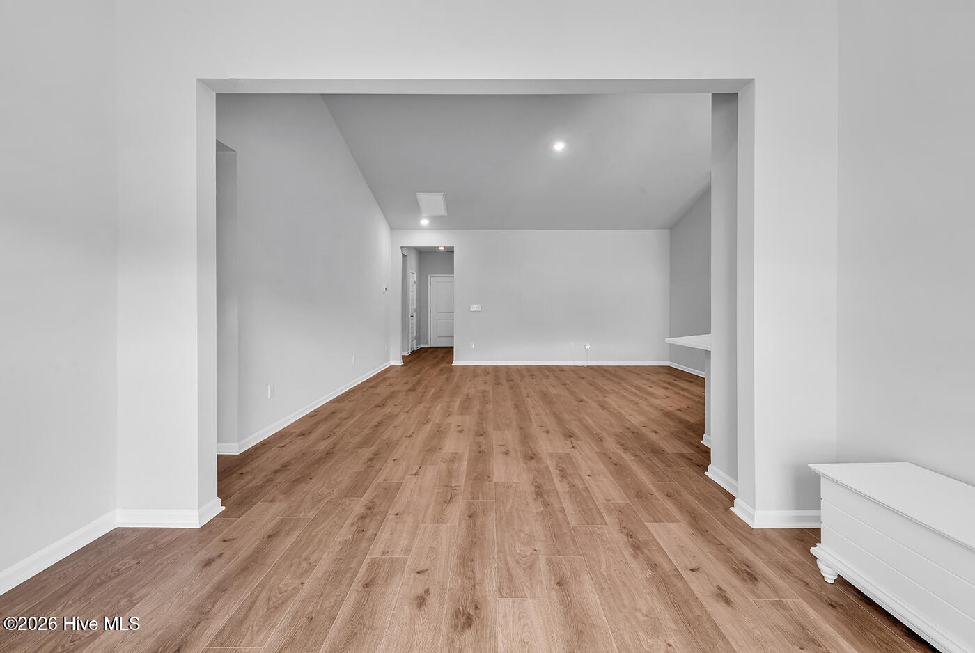 100560005 | Photo 21