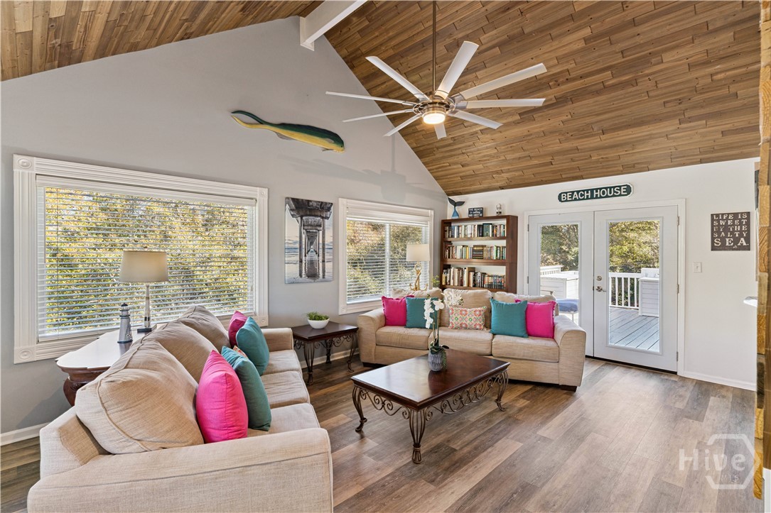 Homes for sale in St Simons Island, GA | 240 Georgia St, St Simons Island, GA 31522 | MLS# SA348811