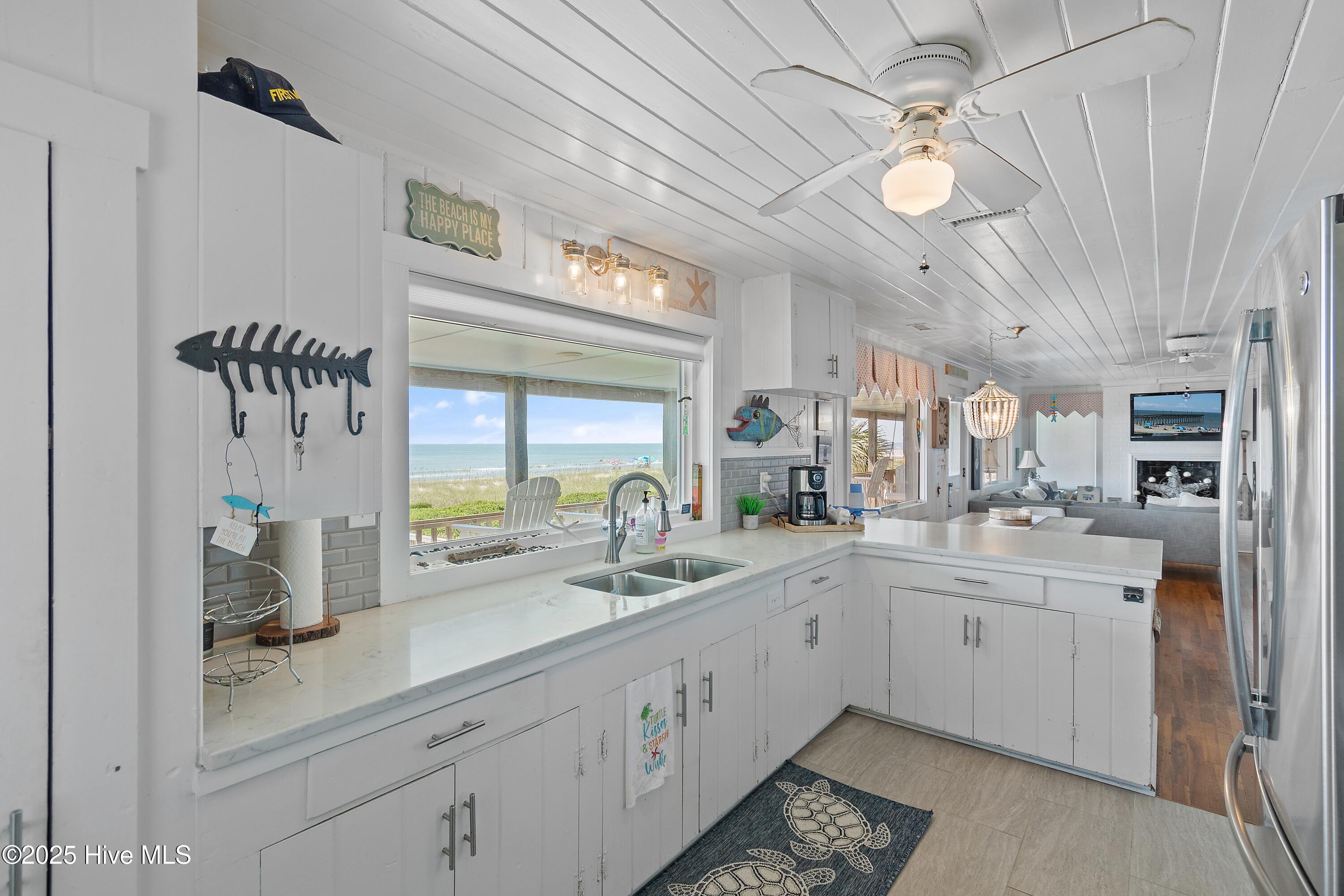 925 Ocean Boulevard W, Holden Beach, NC 28462 – photo 7: 925OceanBlvdW - 30