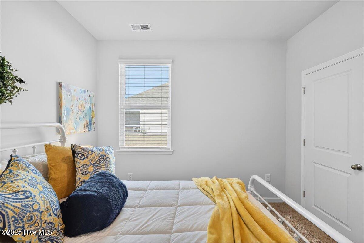 100542039 | Photo 26