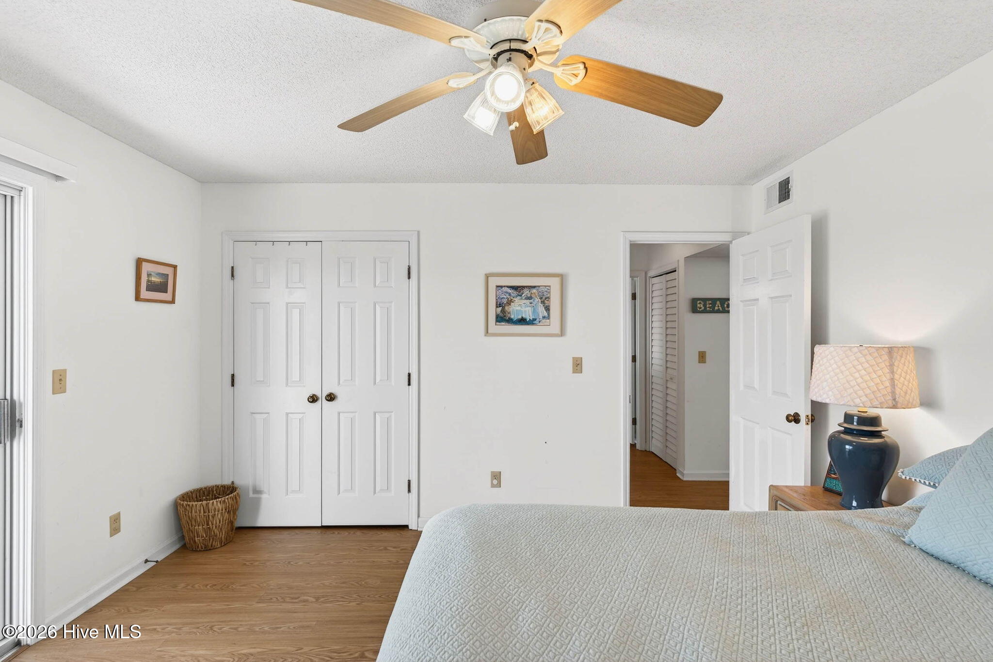 100564703 | Photo 17