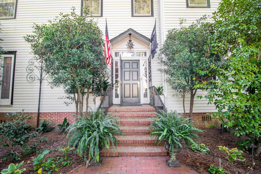 405 Colleton Avenue, Aiken, SC 29801 Listing Photo  3