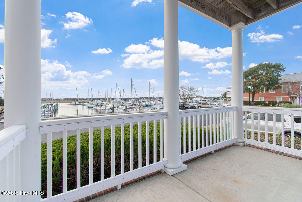 100542362 | Photo 14