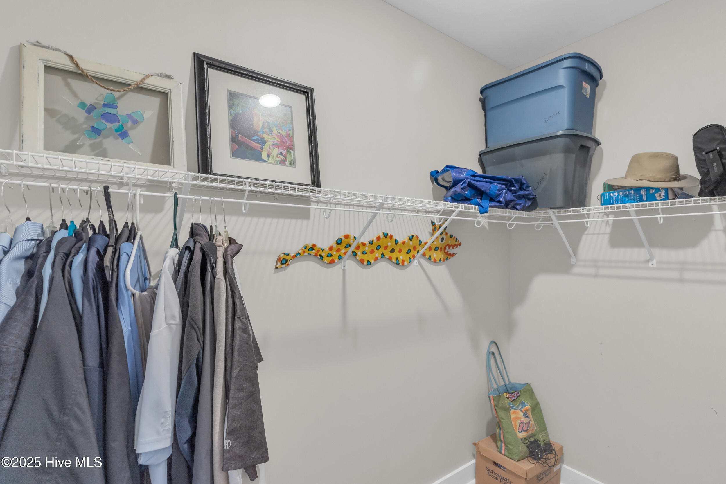 100521768 | Photo 19