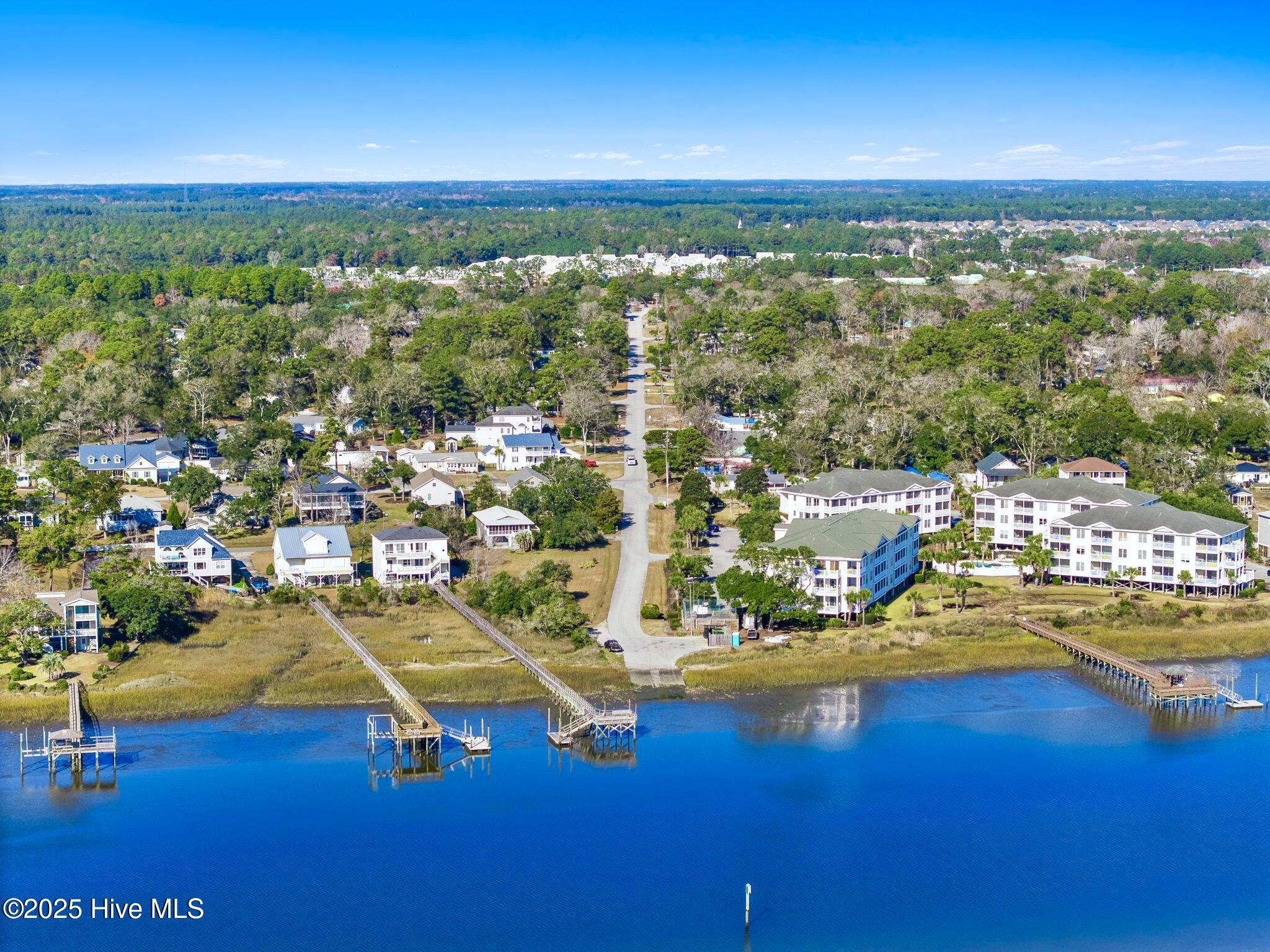 100543841 | Photo 82