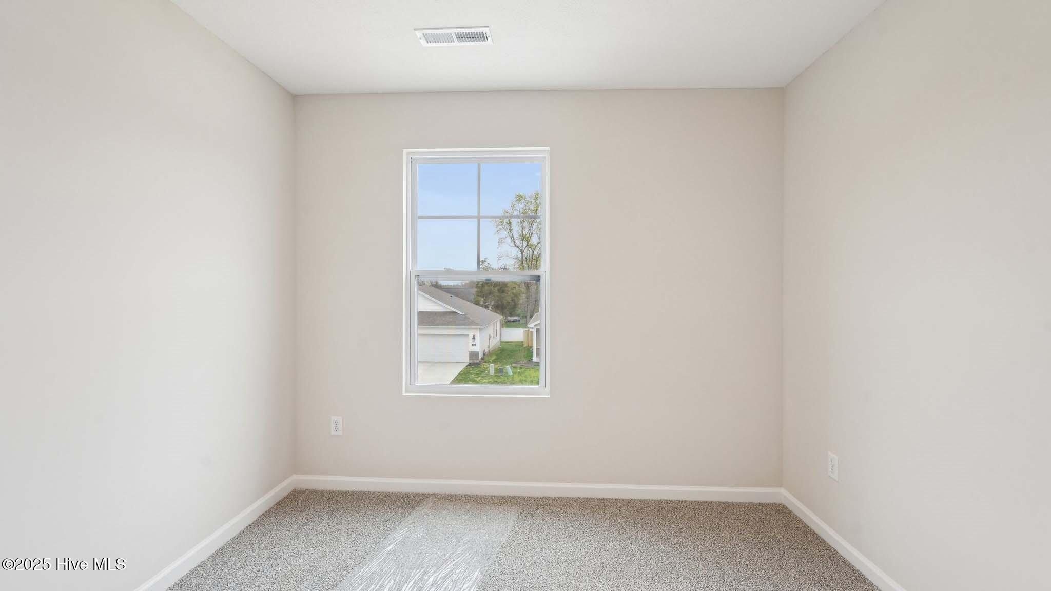 100545157 | Photo 23