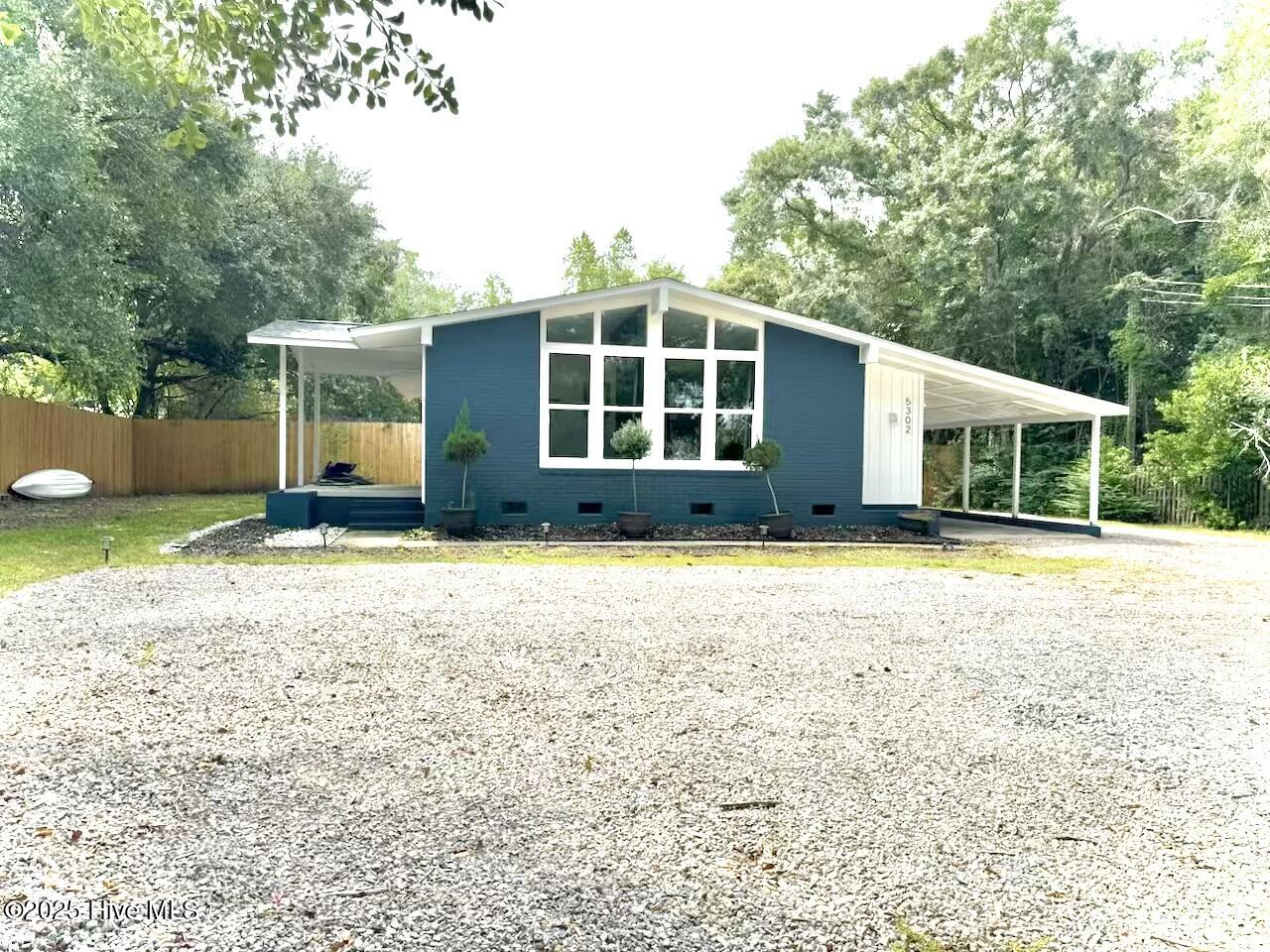 3) 62263-68c5ad11a2d82