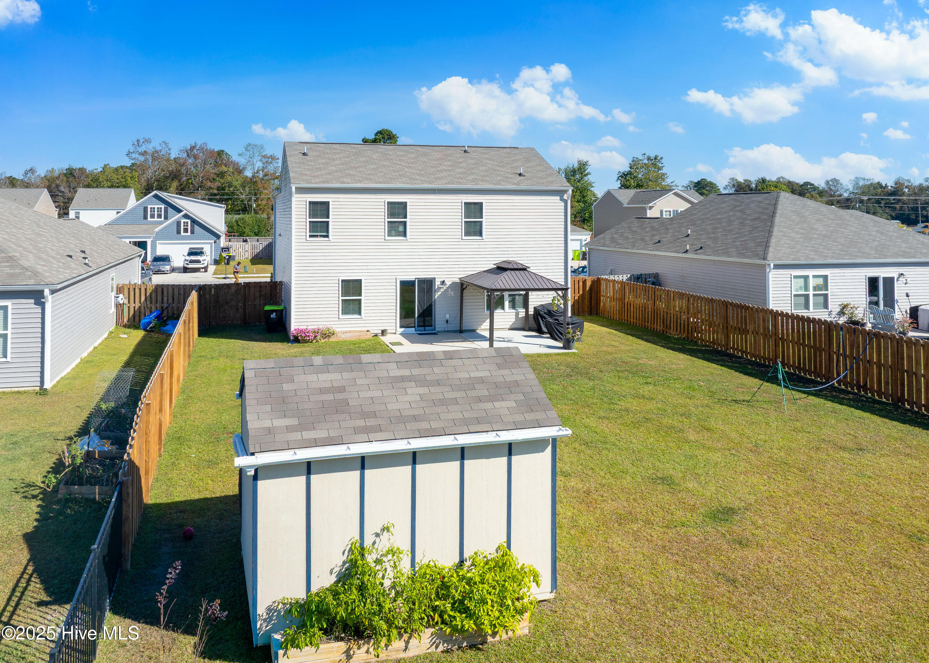 100539247 | Photo 41