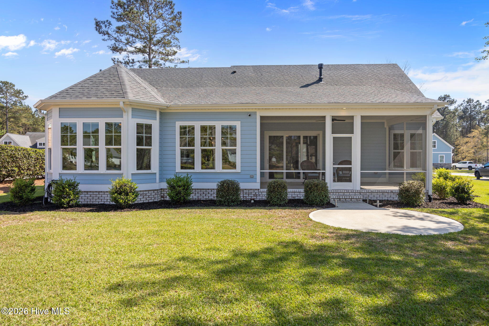 100563731 | Photo 50