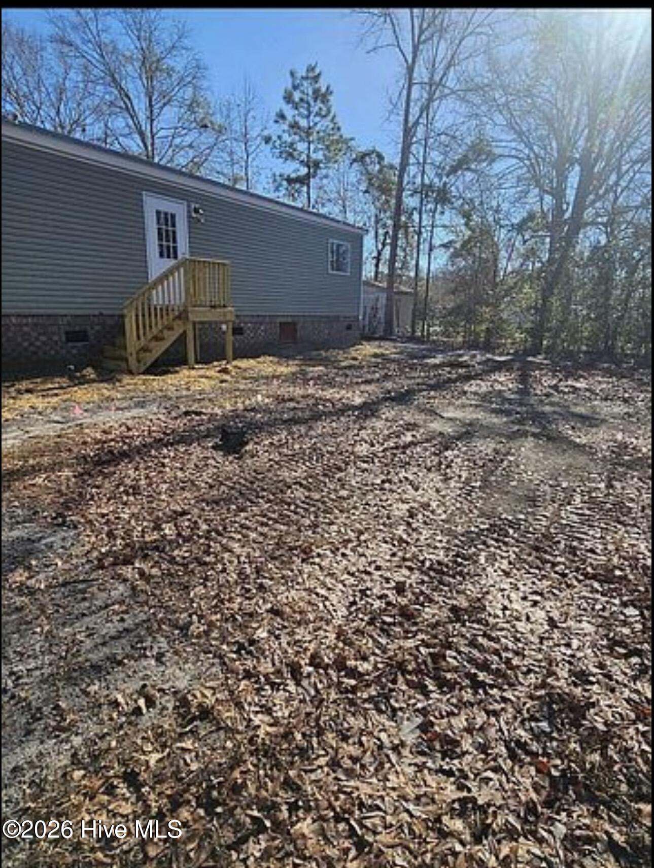 100568186 | Photo 15