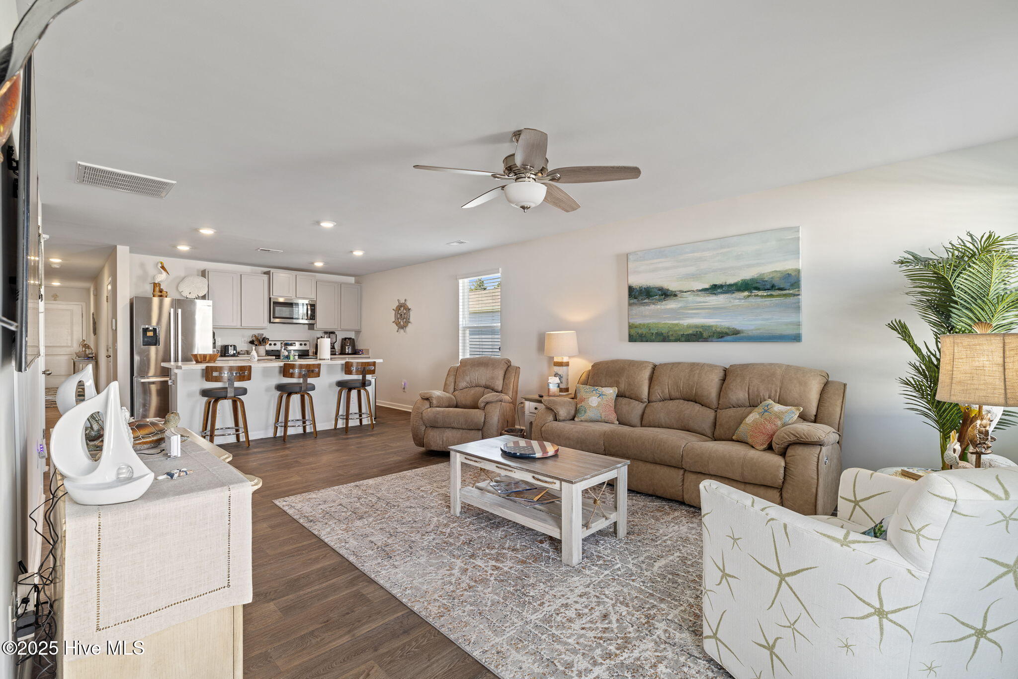 100531495 | Photo 15