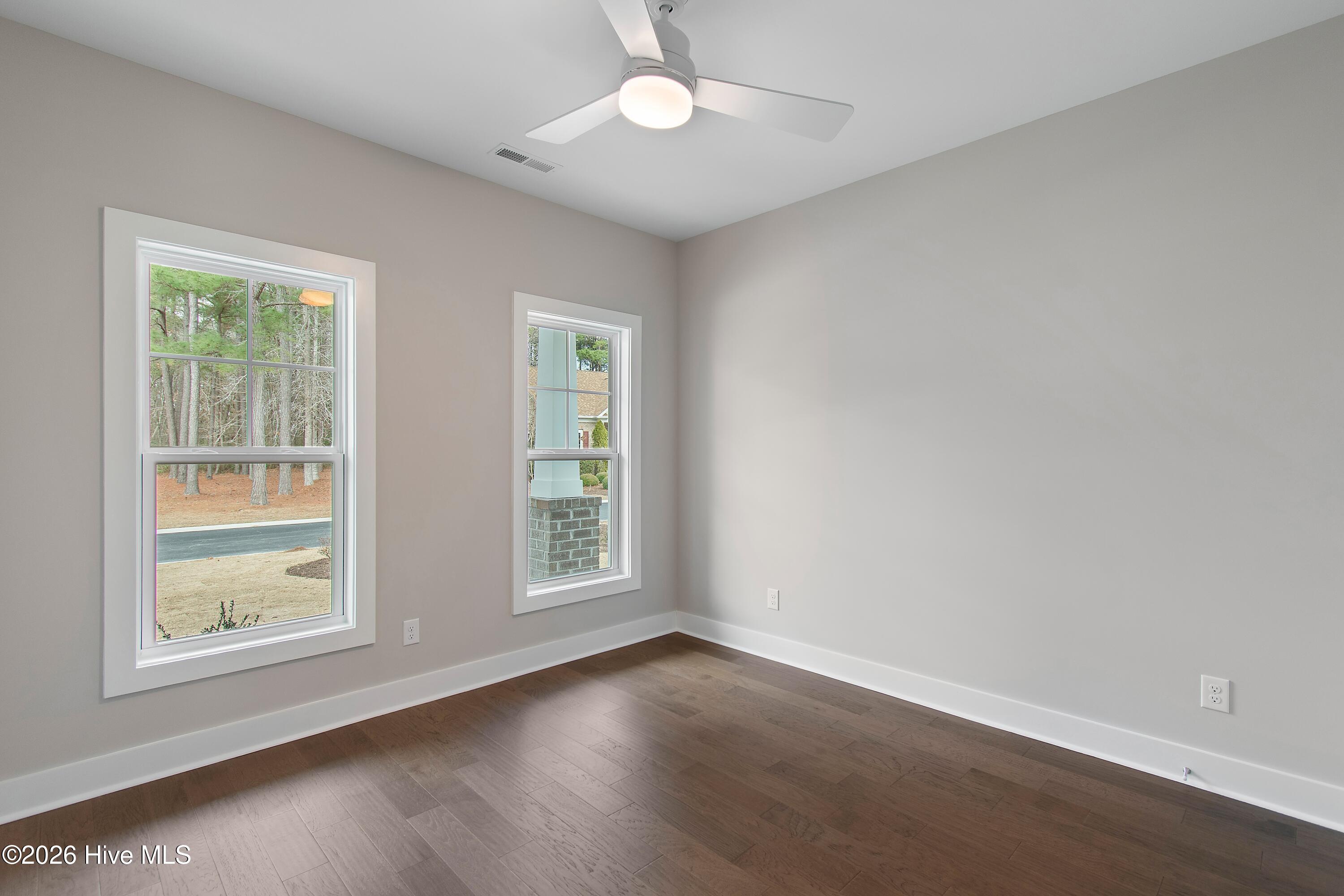 100533287 | Photo 21