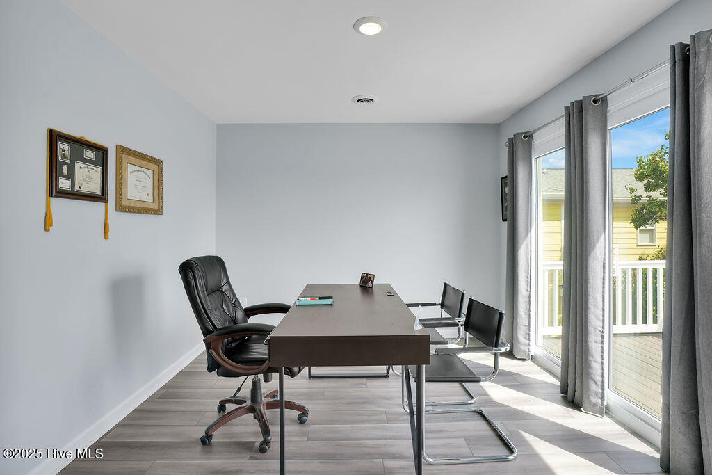 100553709 | Photo 20