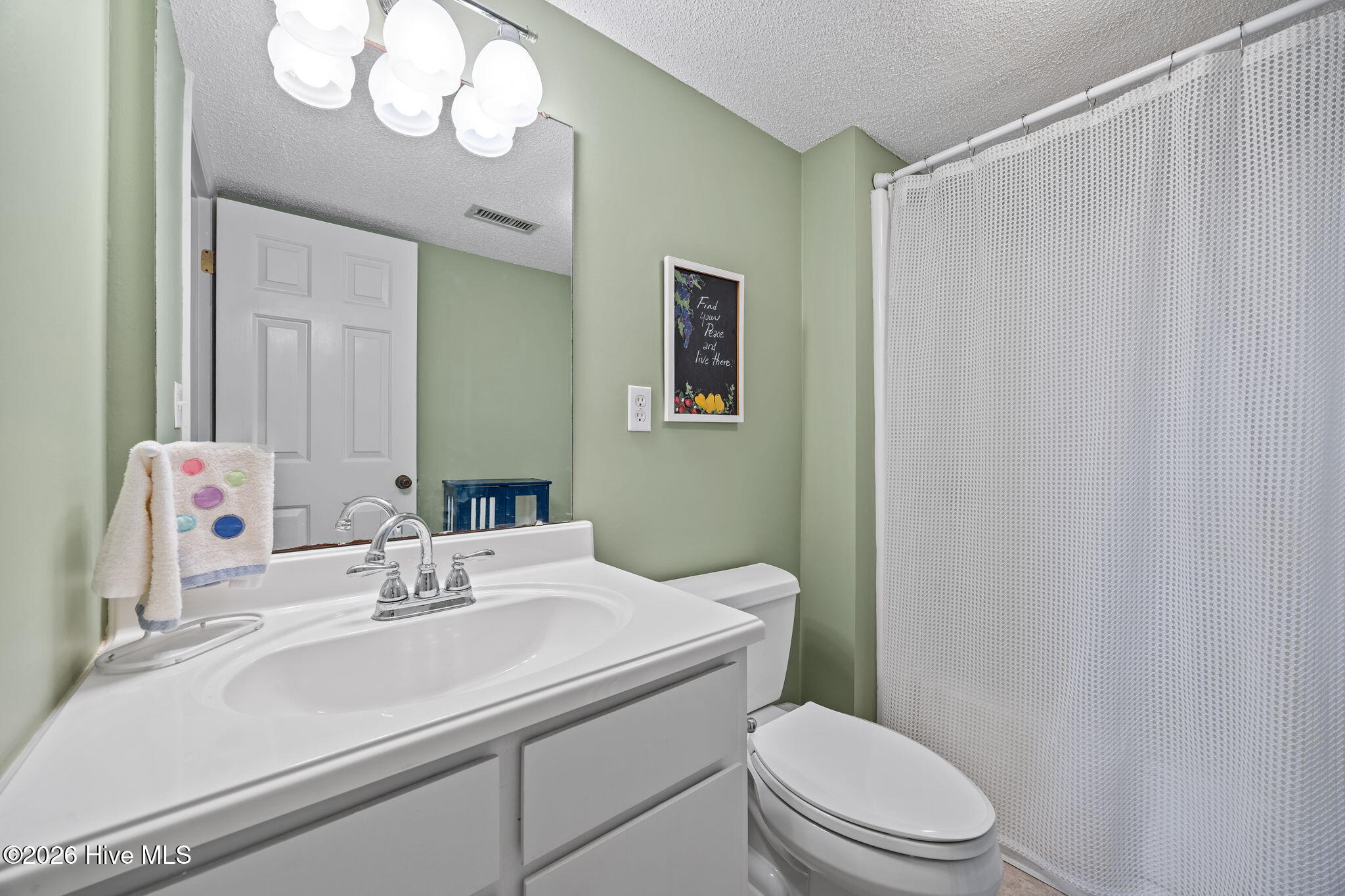 100565506 | Photo 28