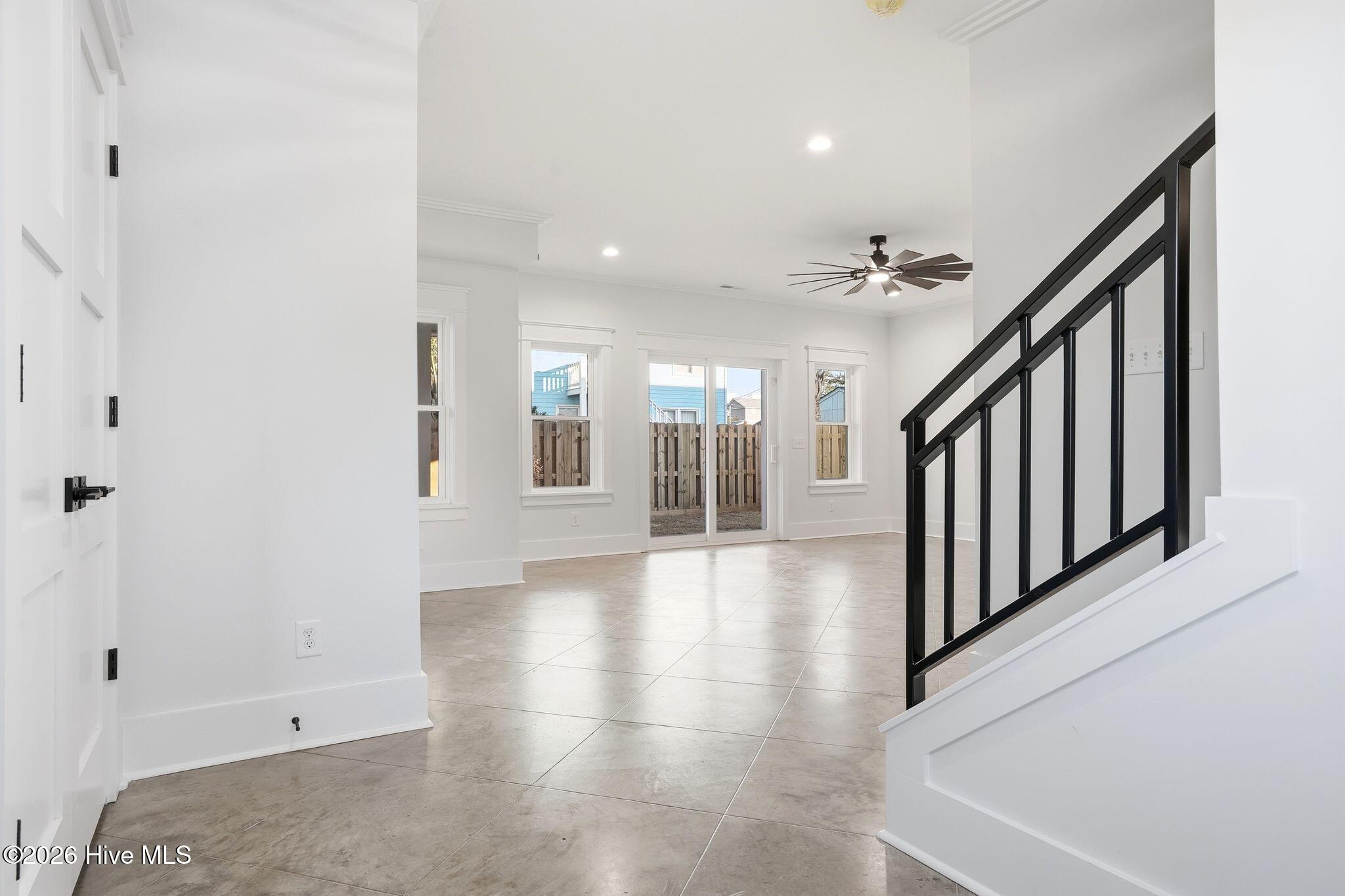 100554996 | Photo 12