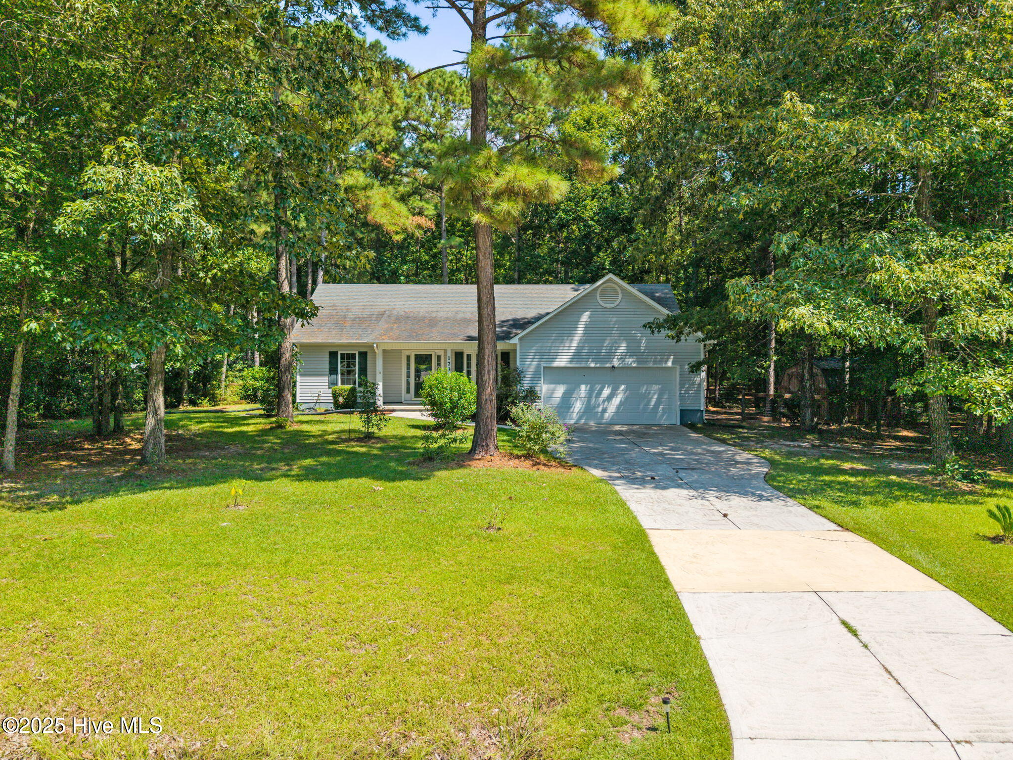 173 Live Oak Drive, Jacksonville, NC 28540 – photo 2: front