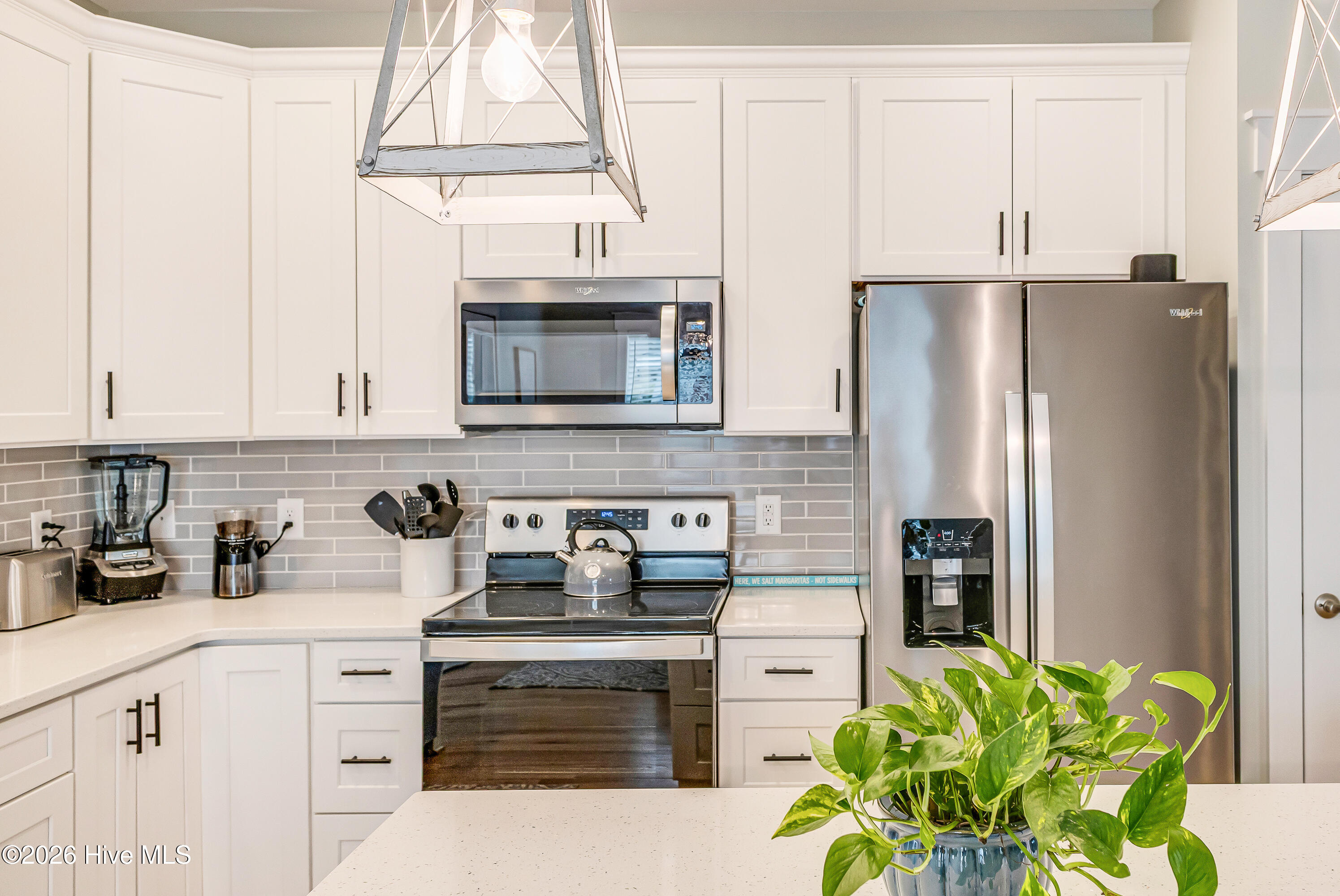 100554895 | Photo 14