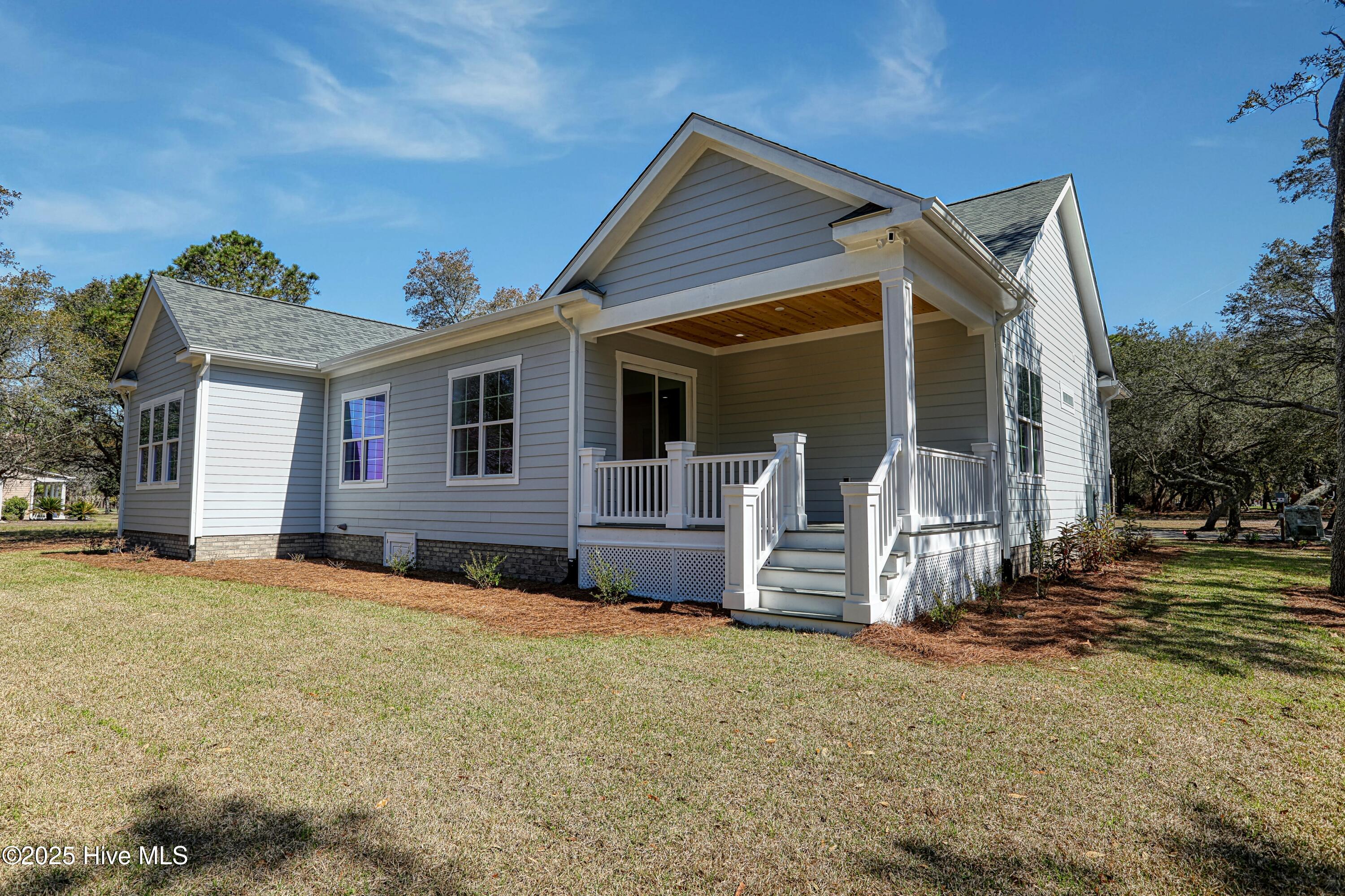 100535738 | Photo 44