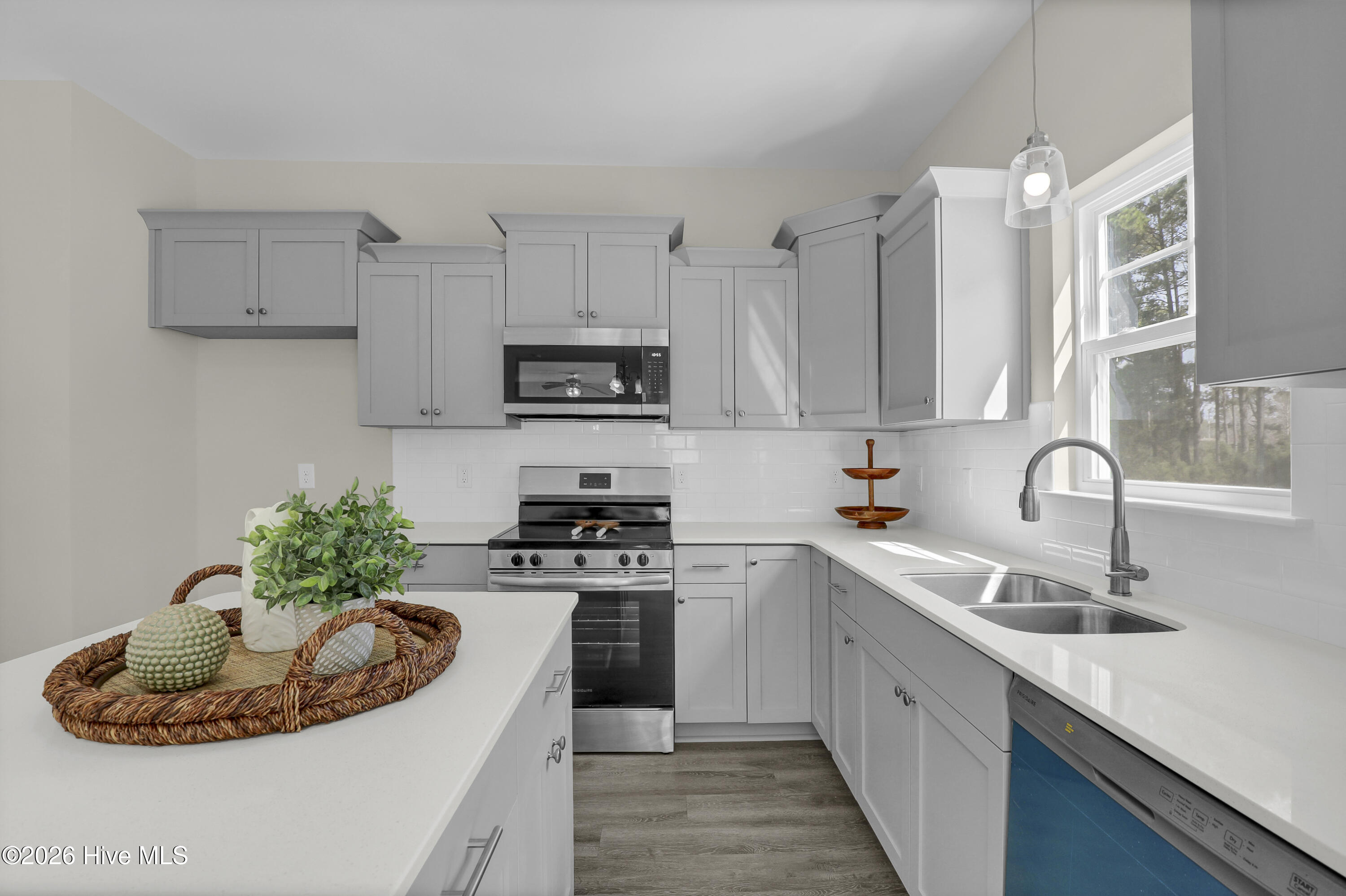 100488784 | Photo 12