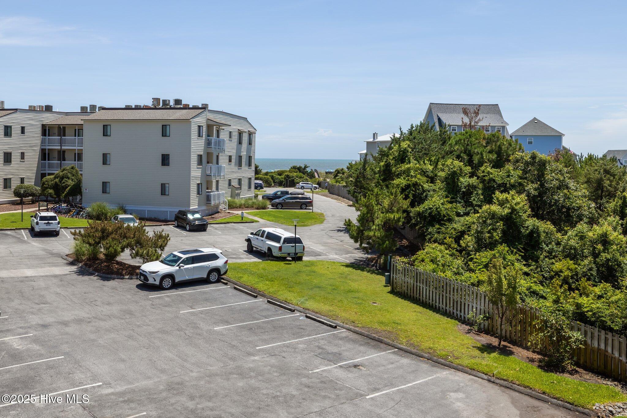 100518797 | Photo 35