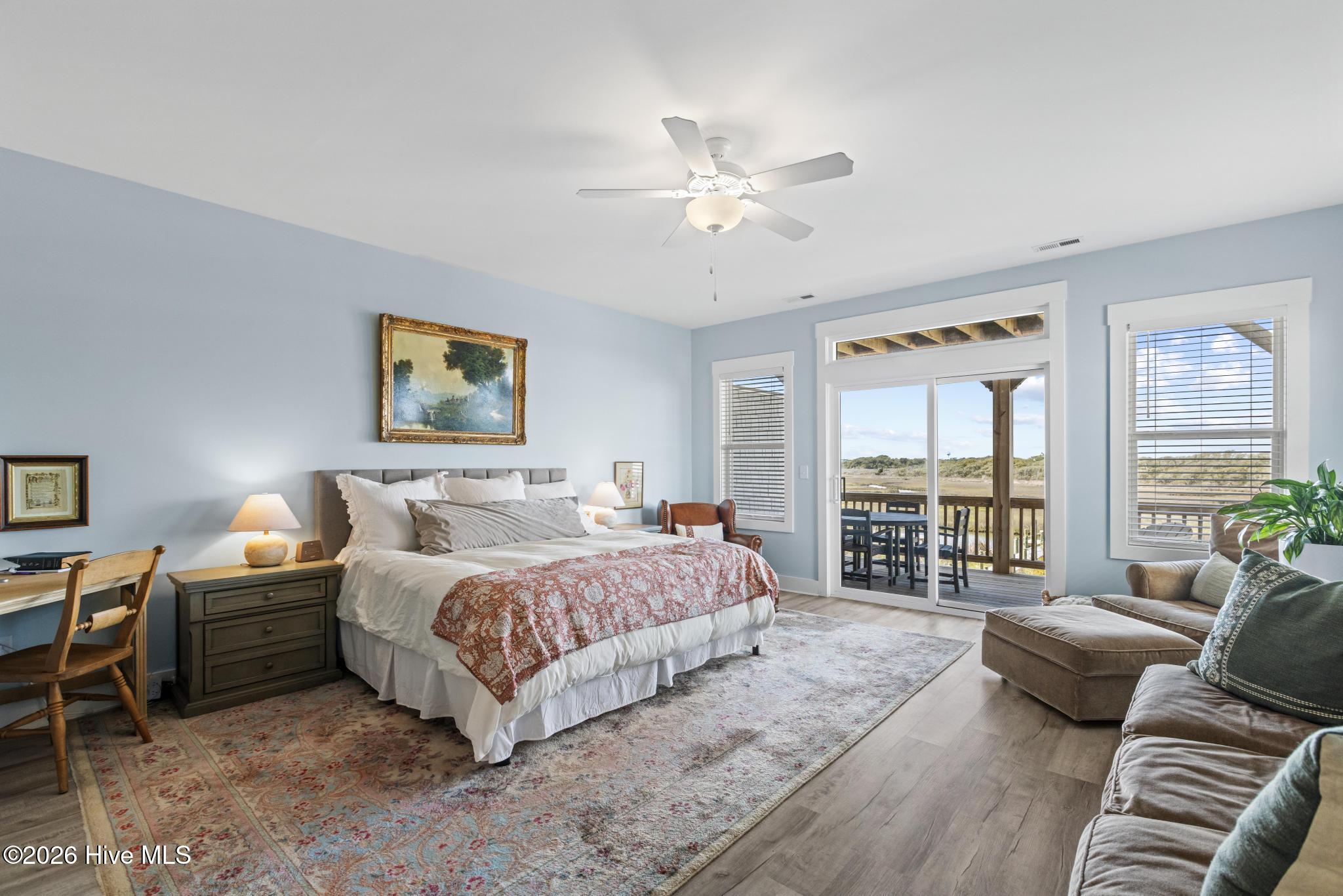 100562400 | Photo 18