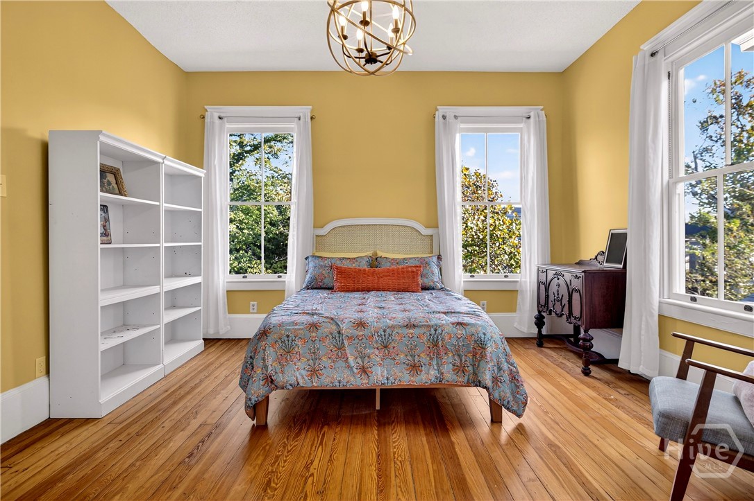 513 E Henry Street, Savannah, GA, 31401