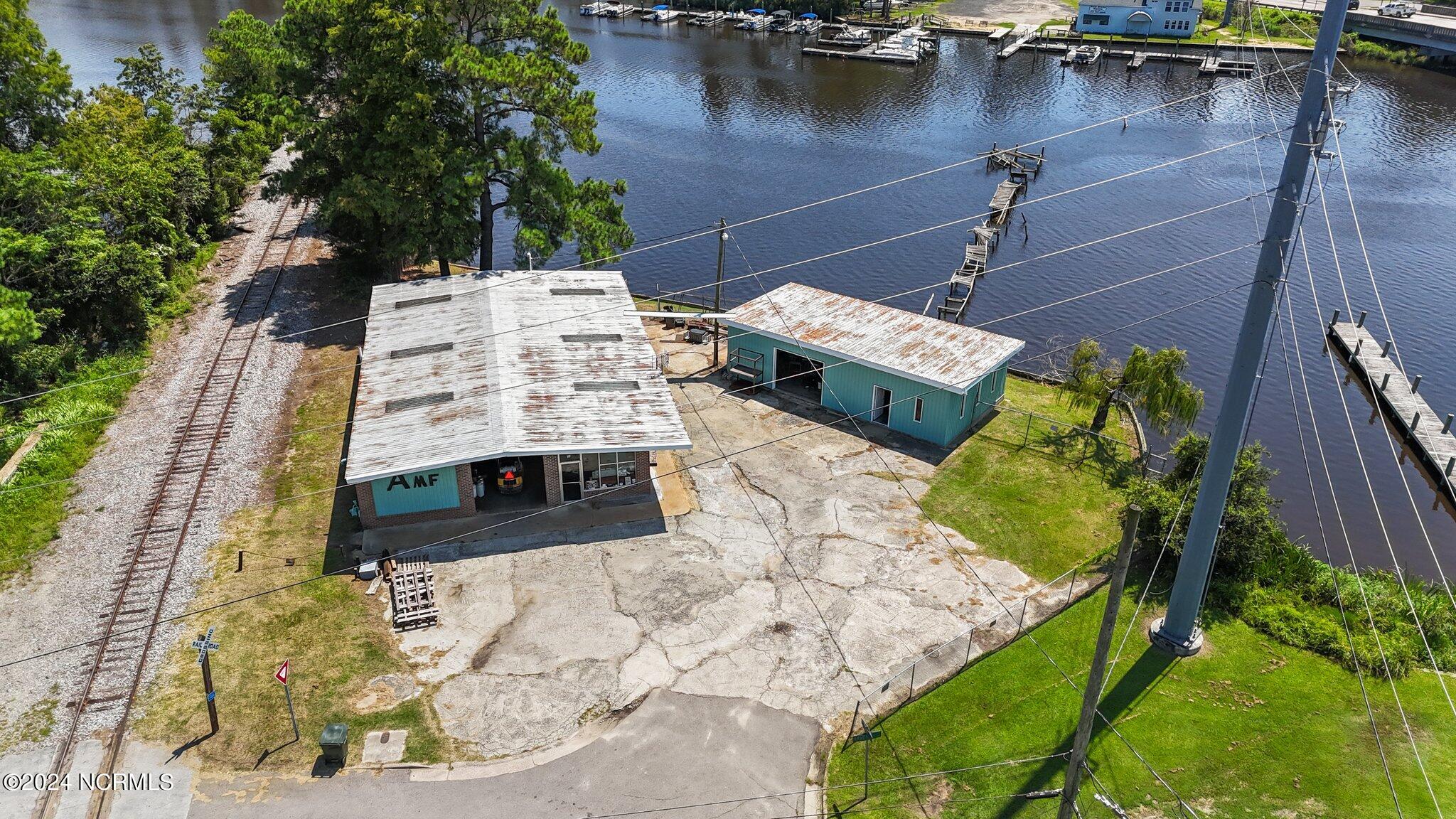 1054 E Main Street, Washington, NC, 27889