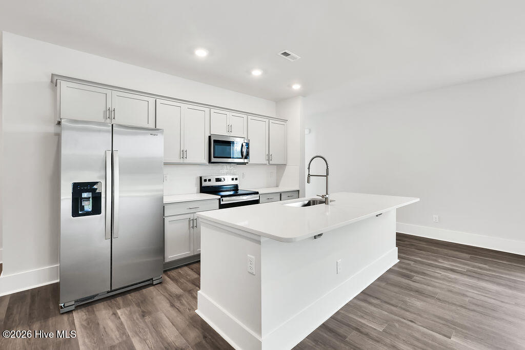 100560056 | Photo 10